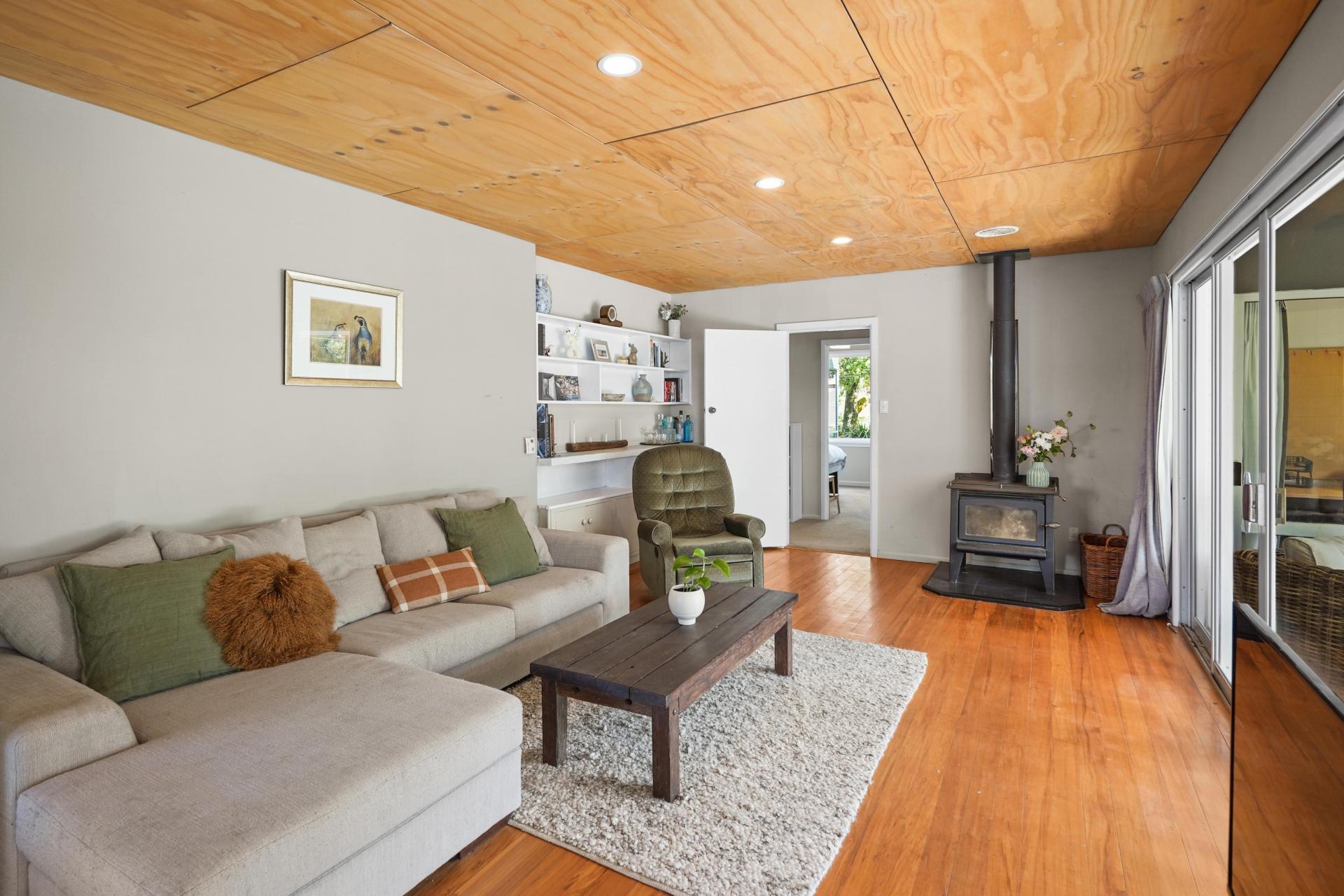 379 Pyramid Valley Road, Pyramid Valley