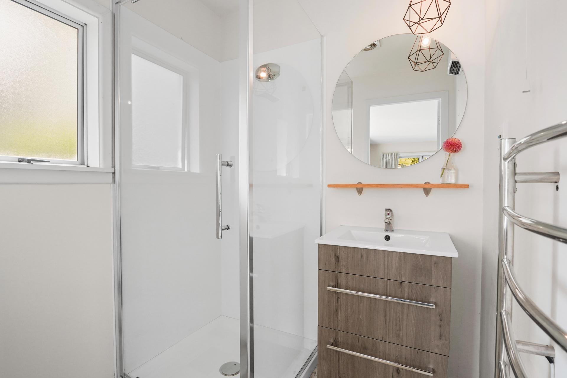 379 Pyramid Valley Road, Pyramid Valley