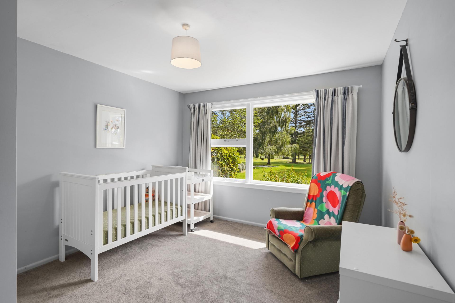 379 Pyramid Valley Road, Pyramid Valley