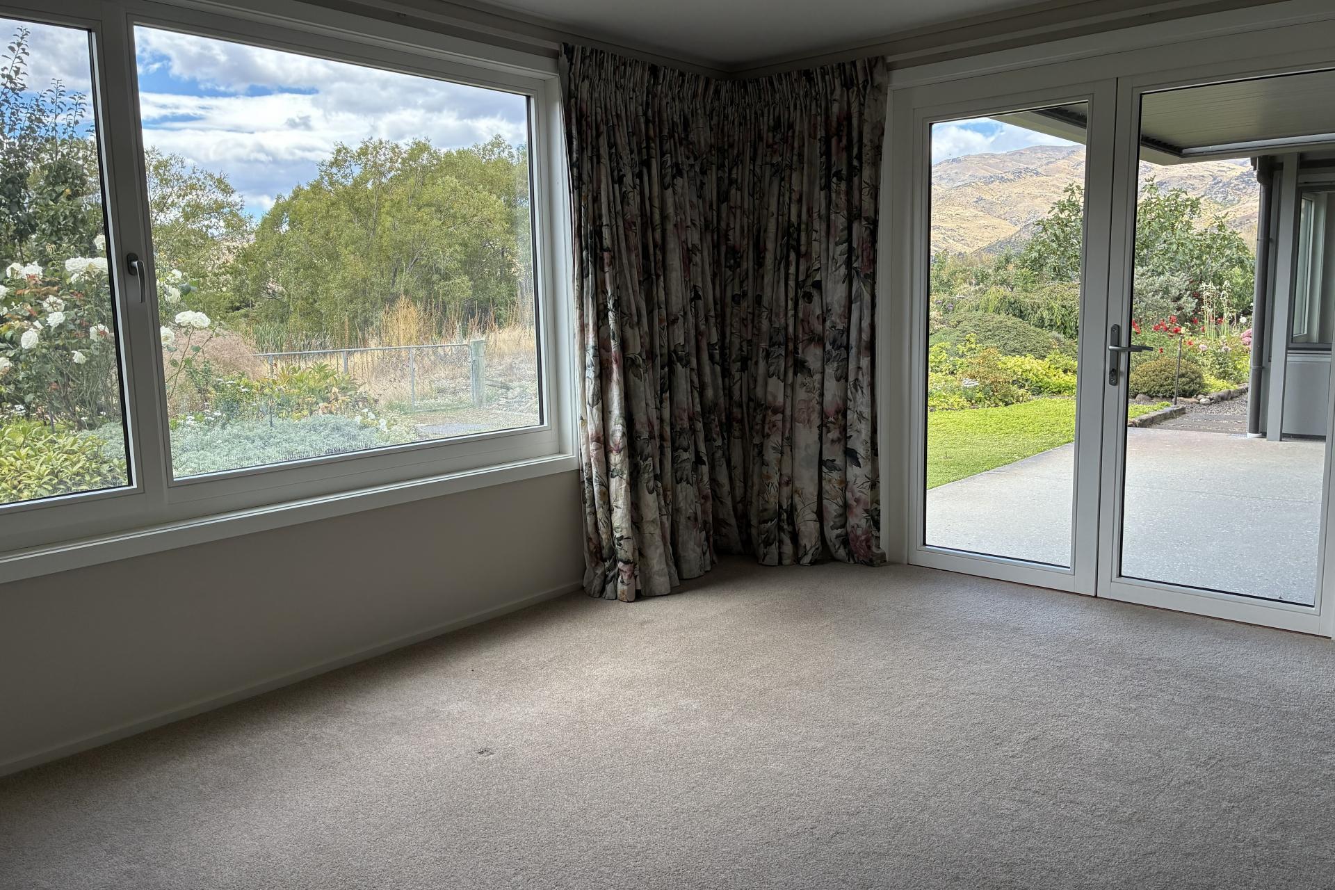 4 Lowburn Valley Road, Lowburn