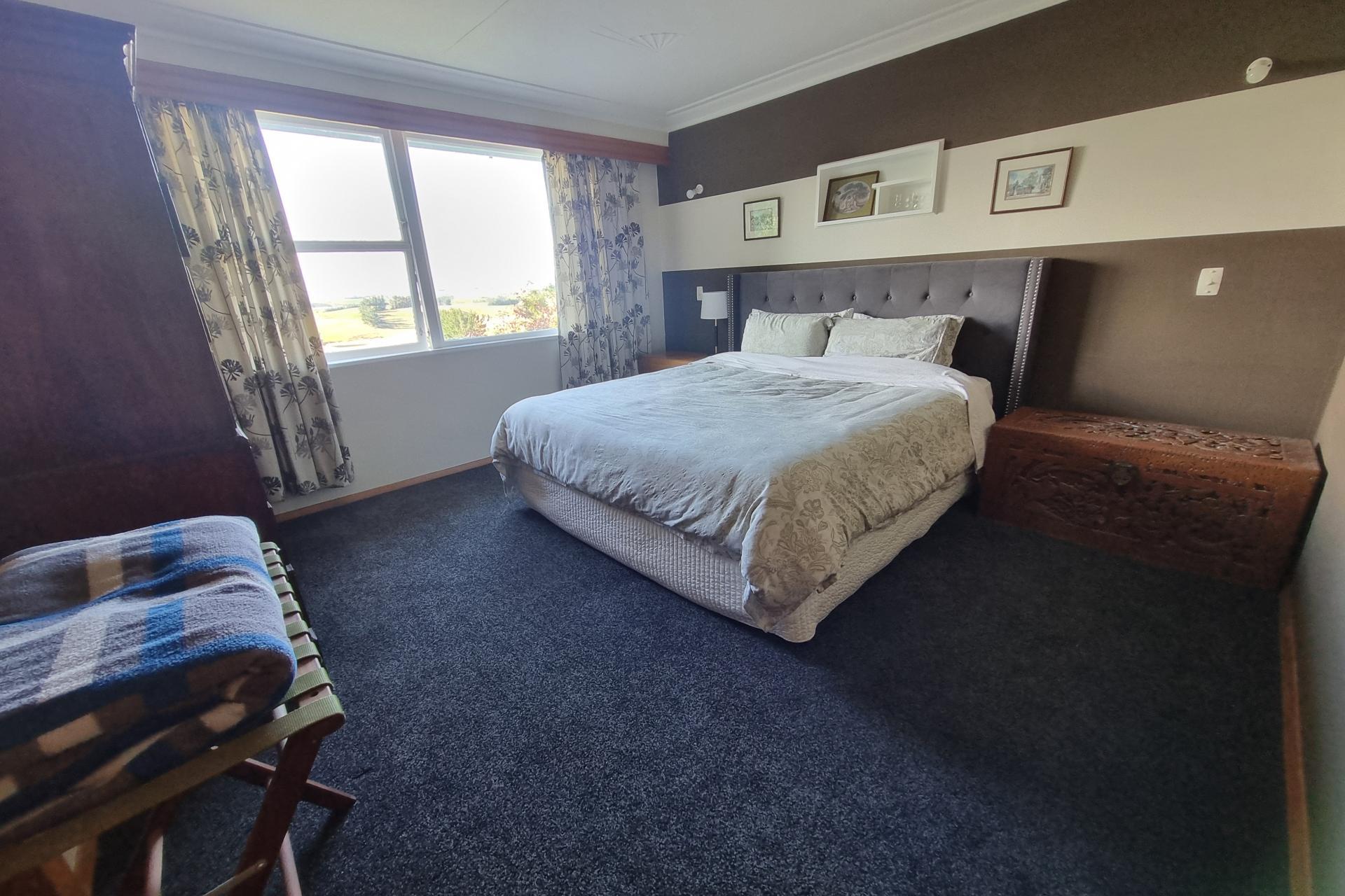 2000 Hillfoot Road, Warepa