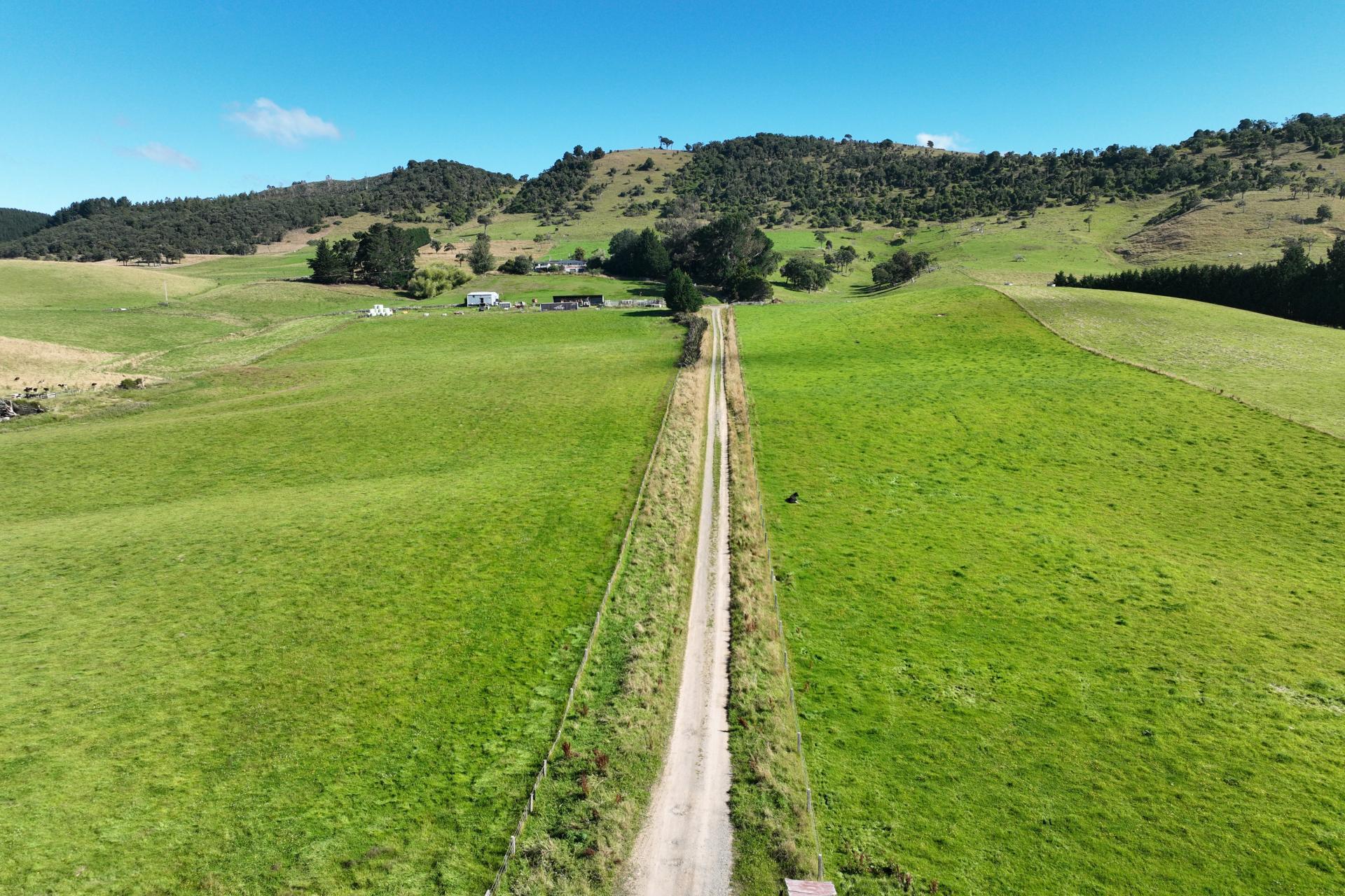 2000 Hillfoot Road, Warepa