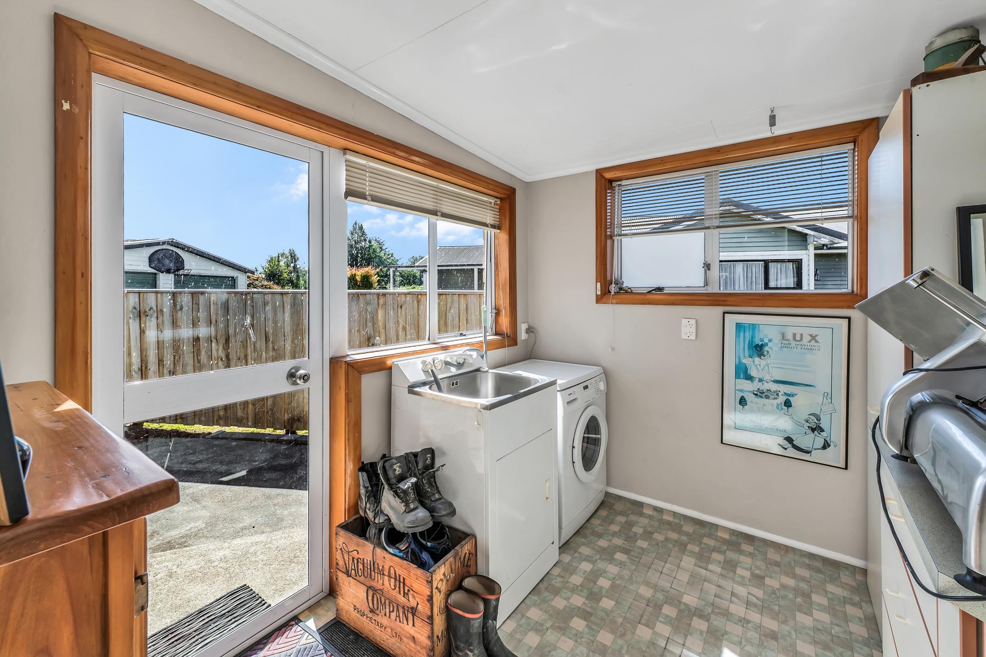 27 Cross Street, Coalgate