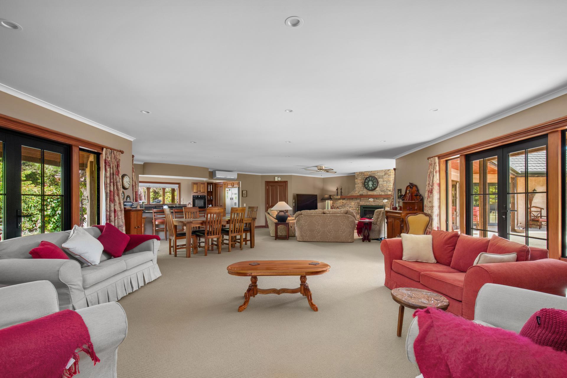 120 Hillview Road, Alexandra