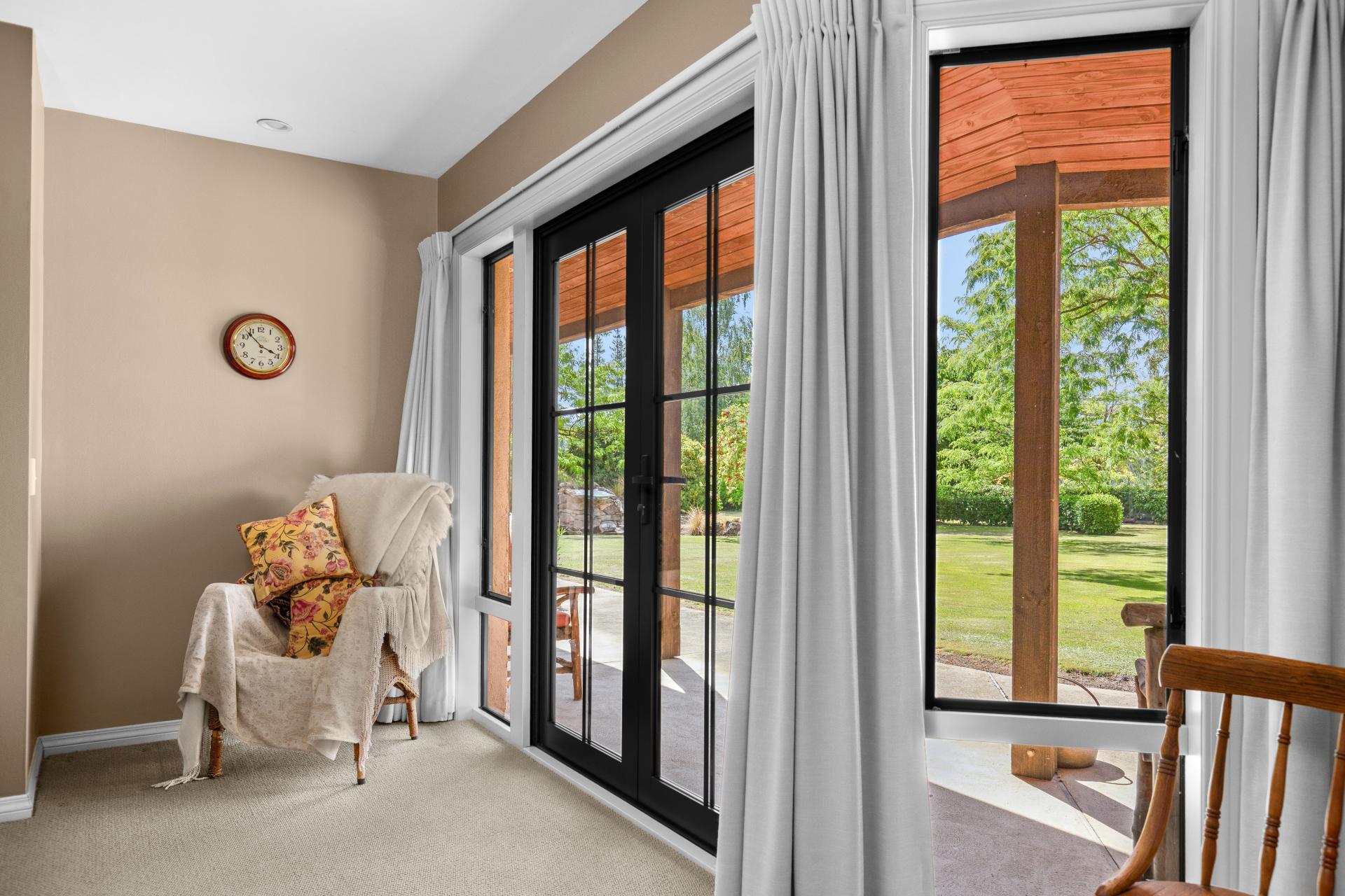 120 Hillview Road, Alexandra