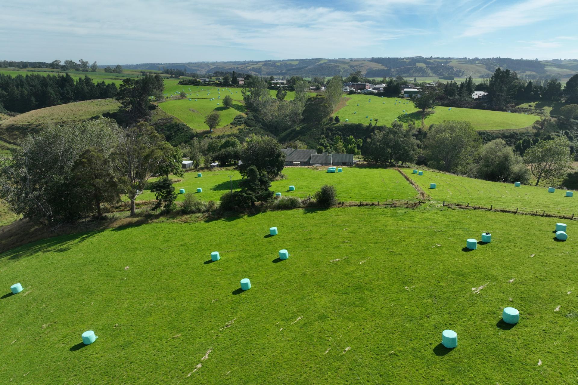 6 and 18 Michies Road, Balclutha