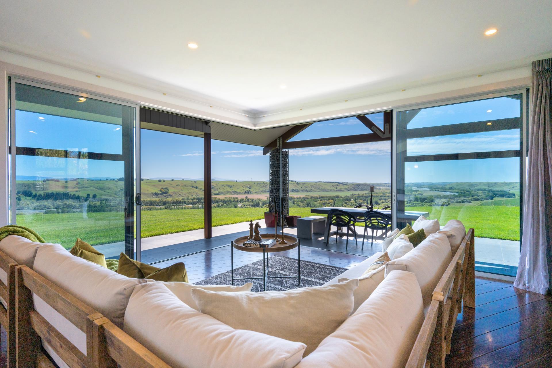 3369 State Highway 50, Maraekakaho