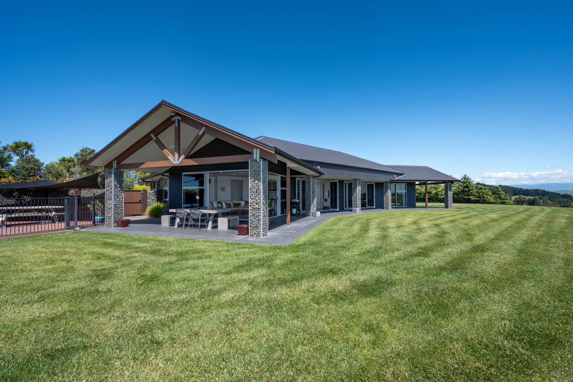 3369 State Highway 50, Maraekakaho