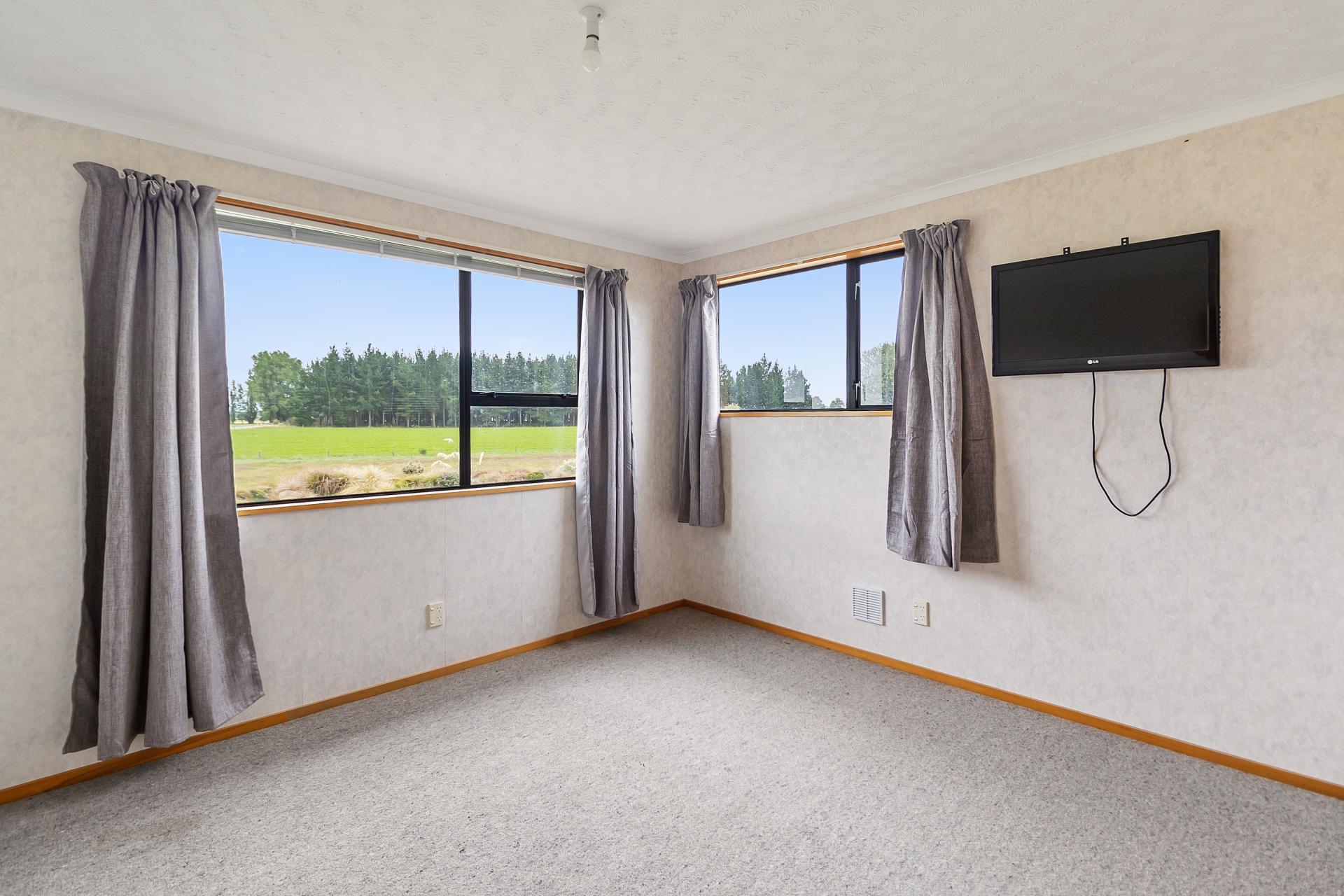 206 Winchester Geraldine Road, Geraldine Flat