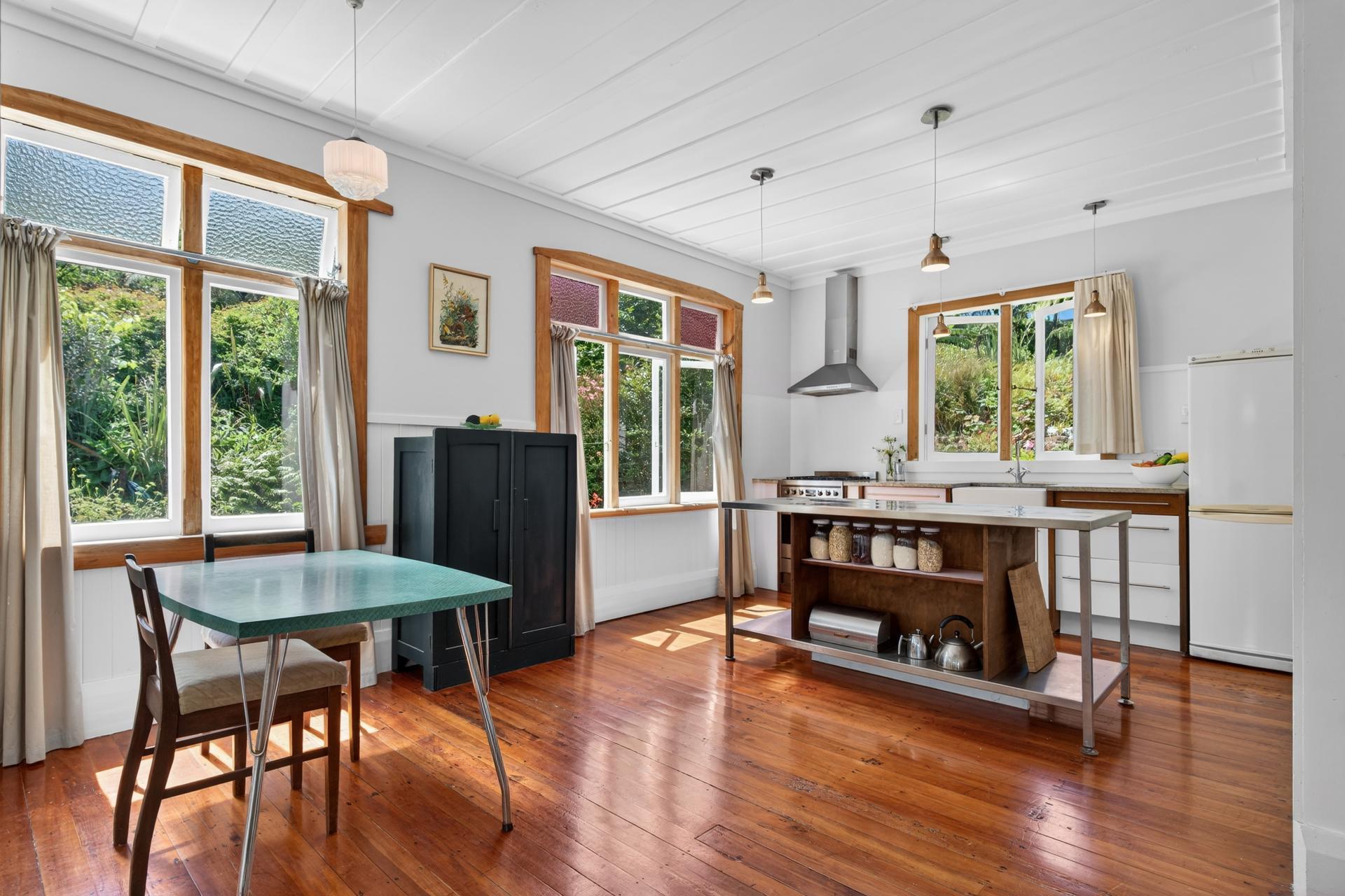 1052 Wekaweka Road, Waimamaku