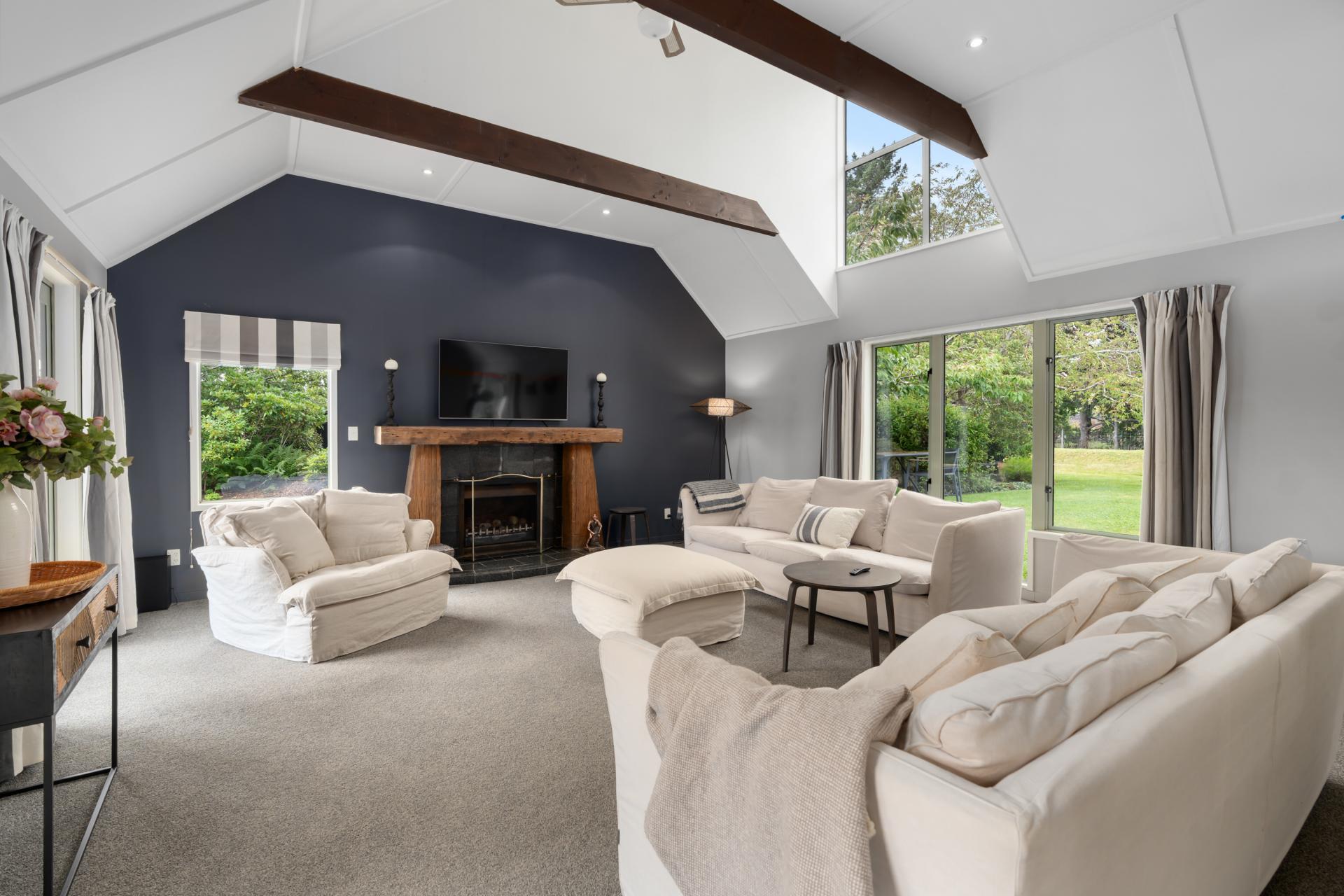 320 Gladstone Road South, East Taieri