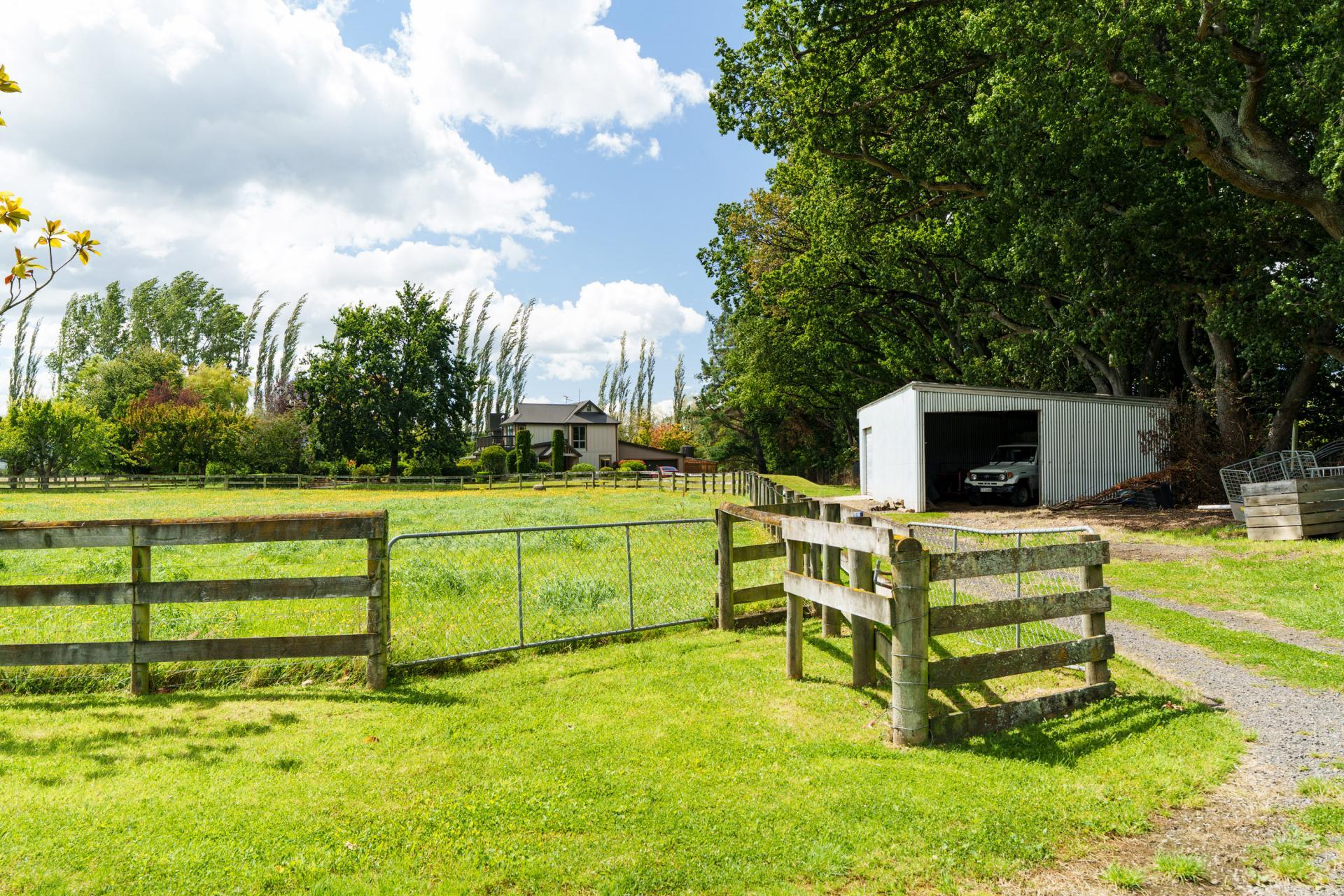 320 Gladstone Road South, East Taieri