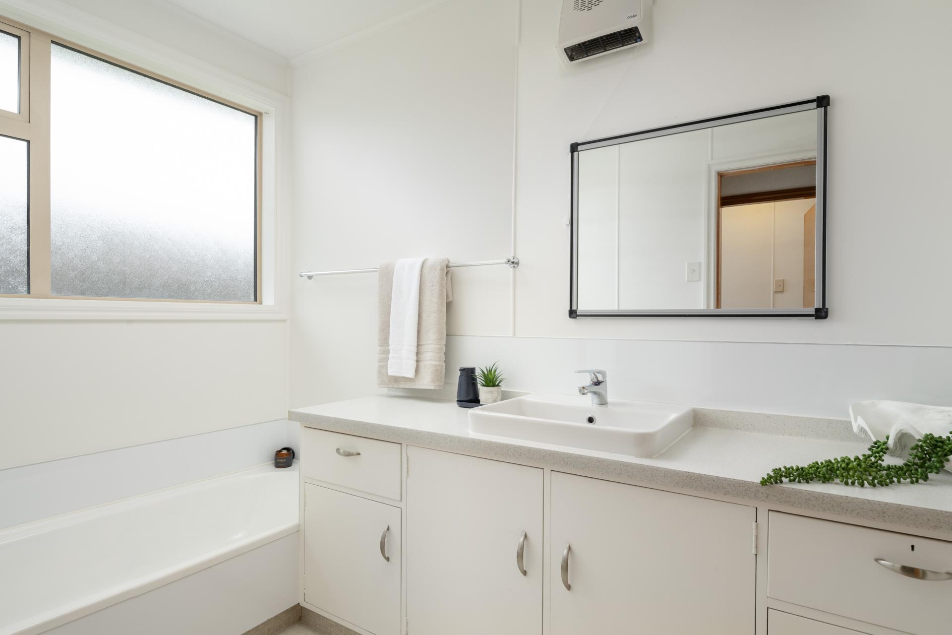 72b Stephenson Street, Blenheim