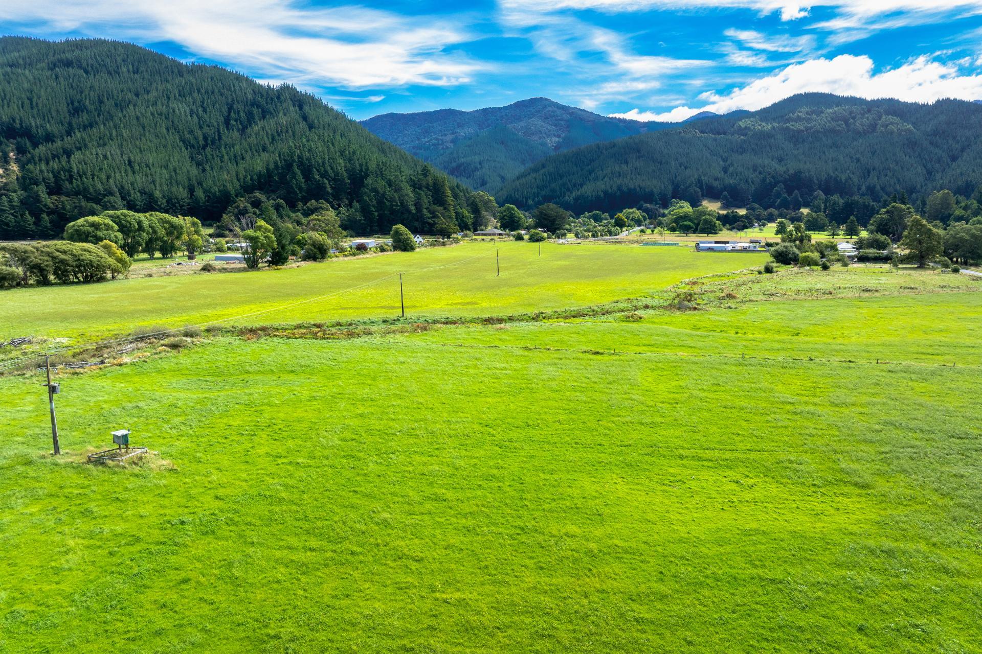 State Highway 1, Koromiko