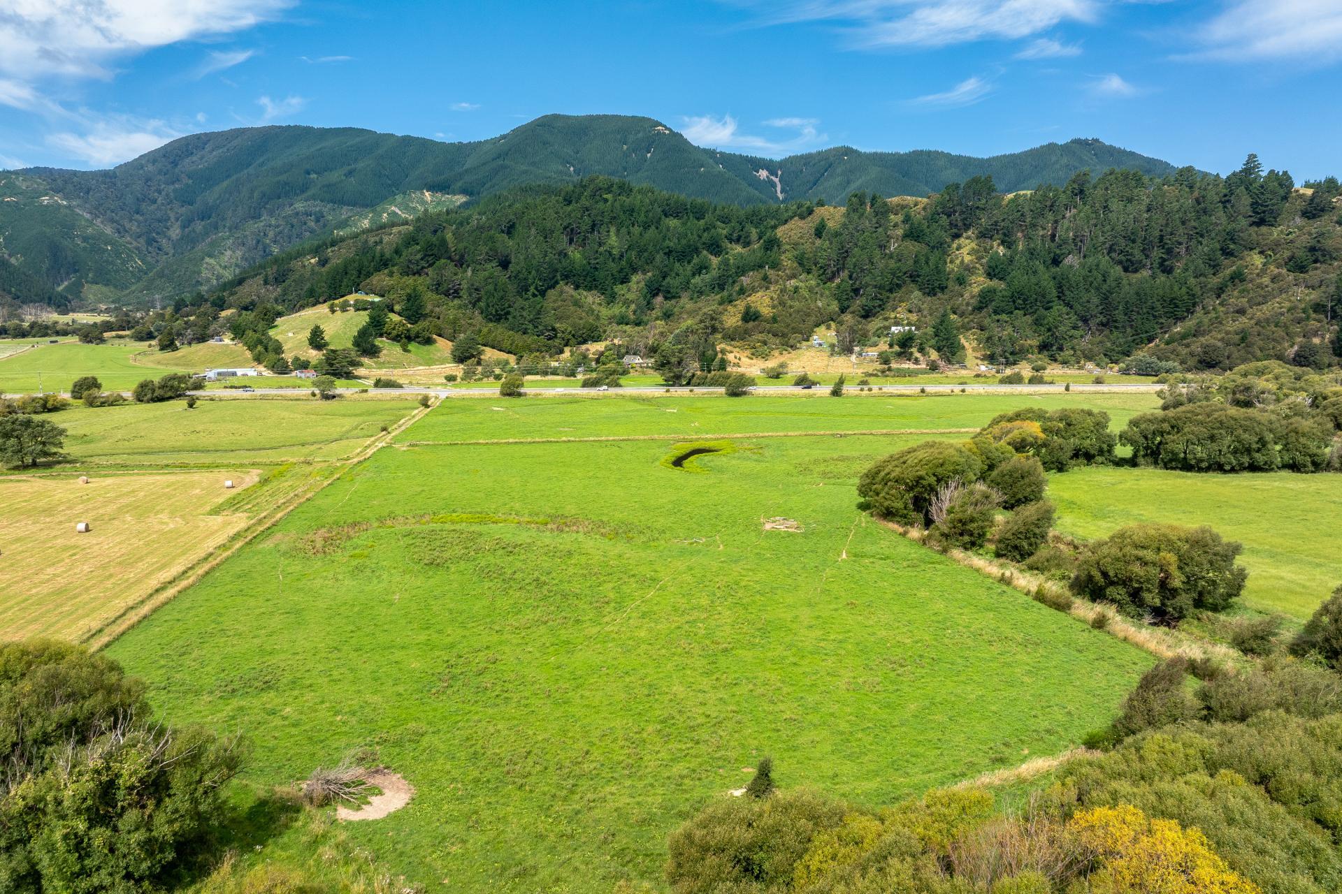 State Highway 1, Koromiko