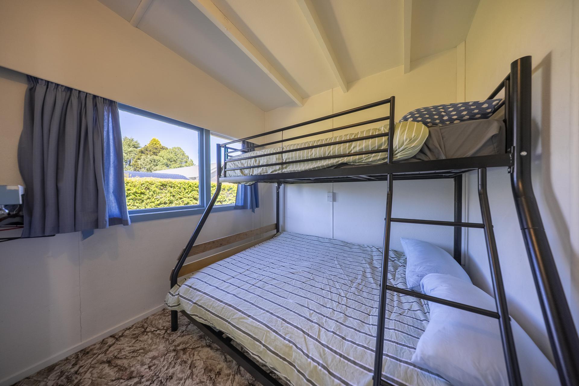 36 Home Street, Manapouri