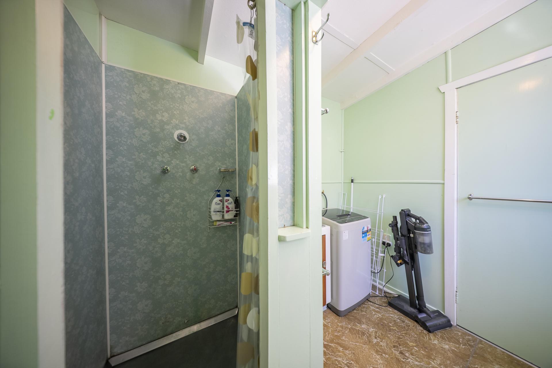 36 Home Street, Manapouri