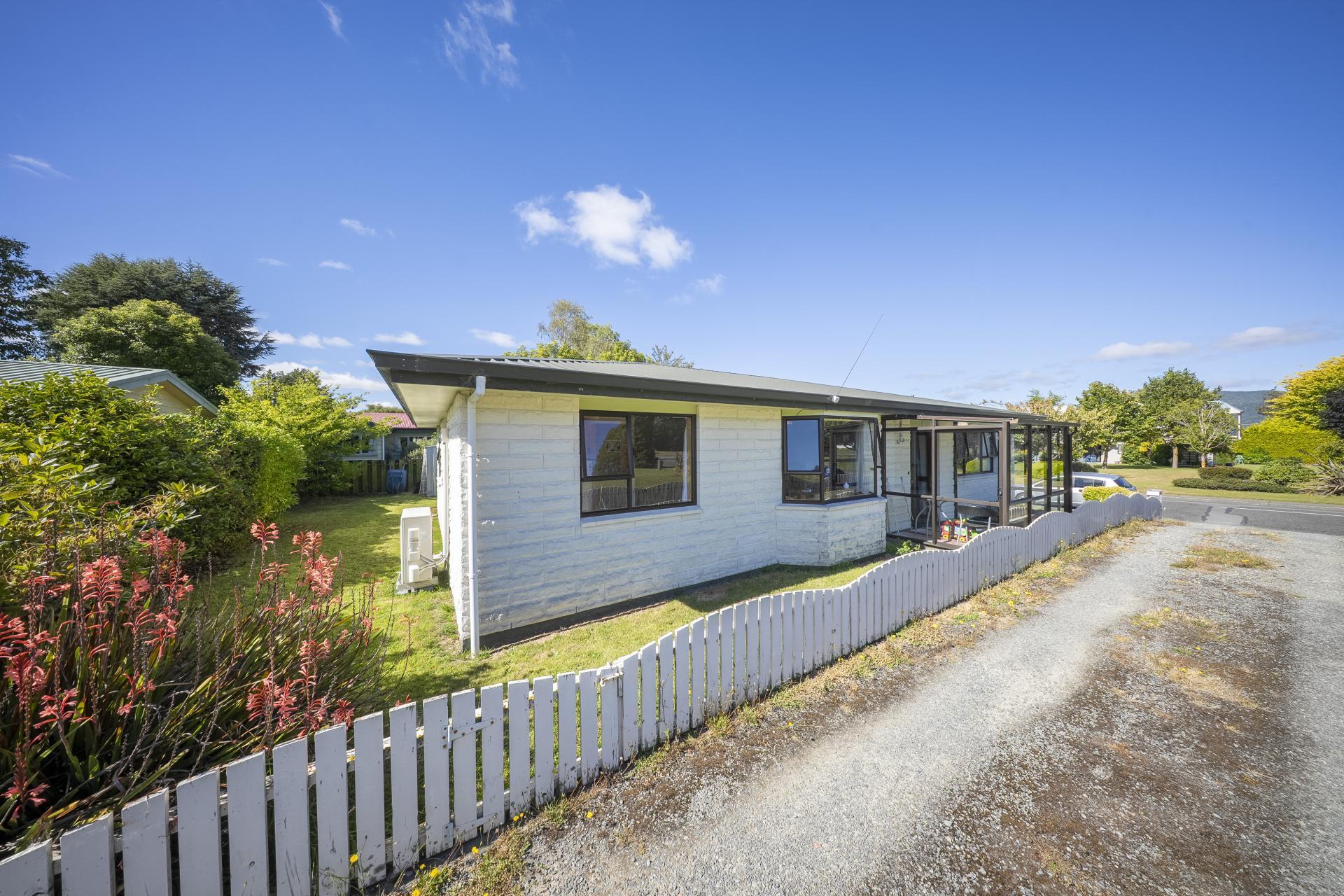 5 Cleddau Street, Te Anau