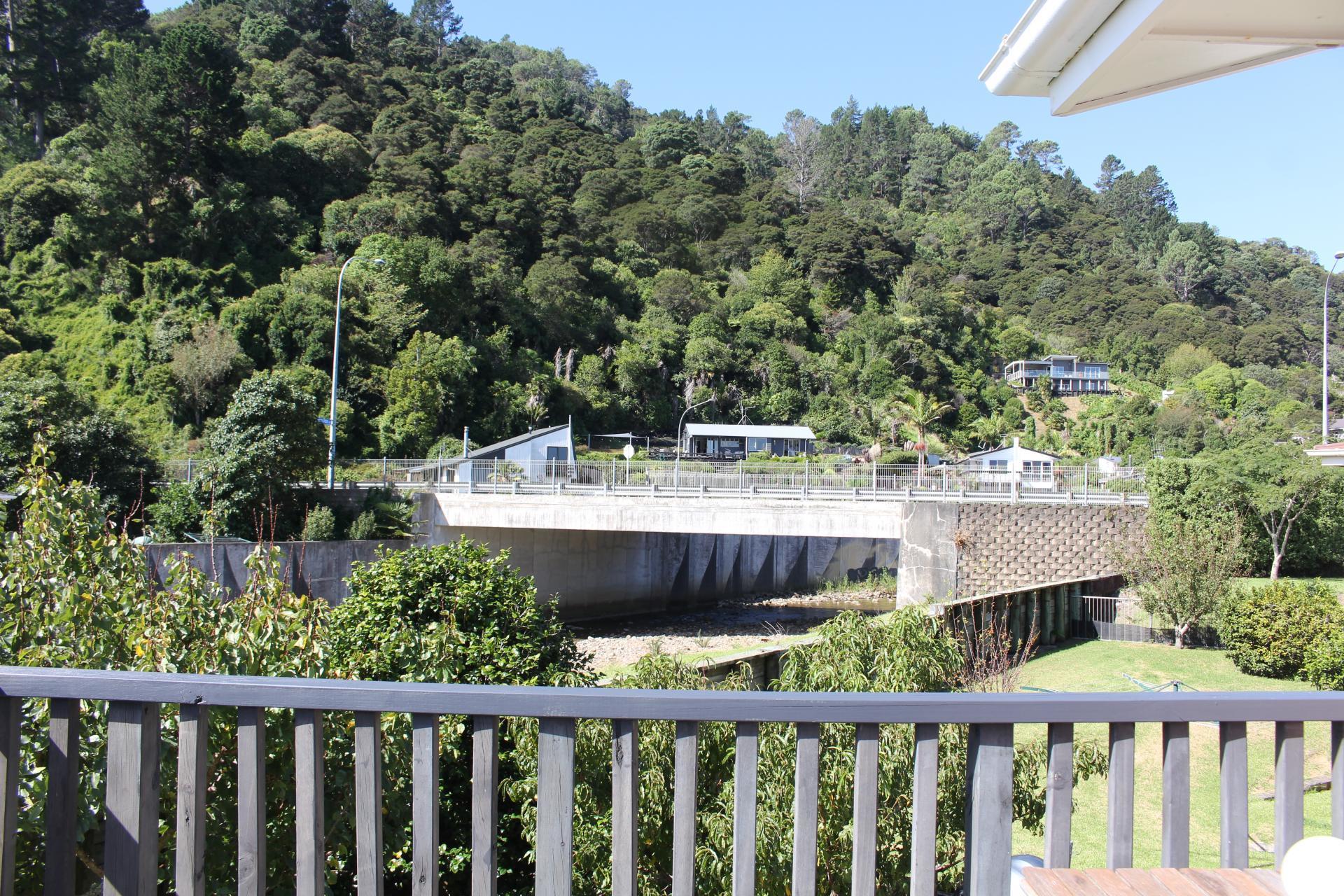 1009 Tararu Road, Tararu