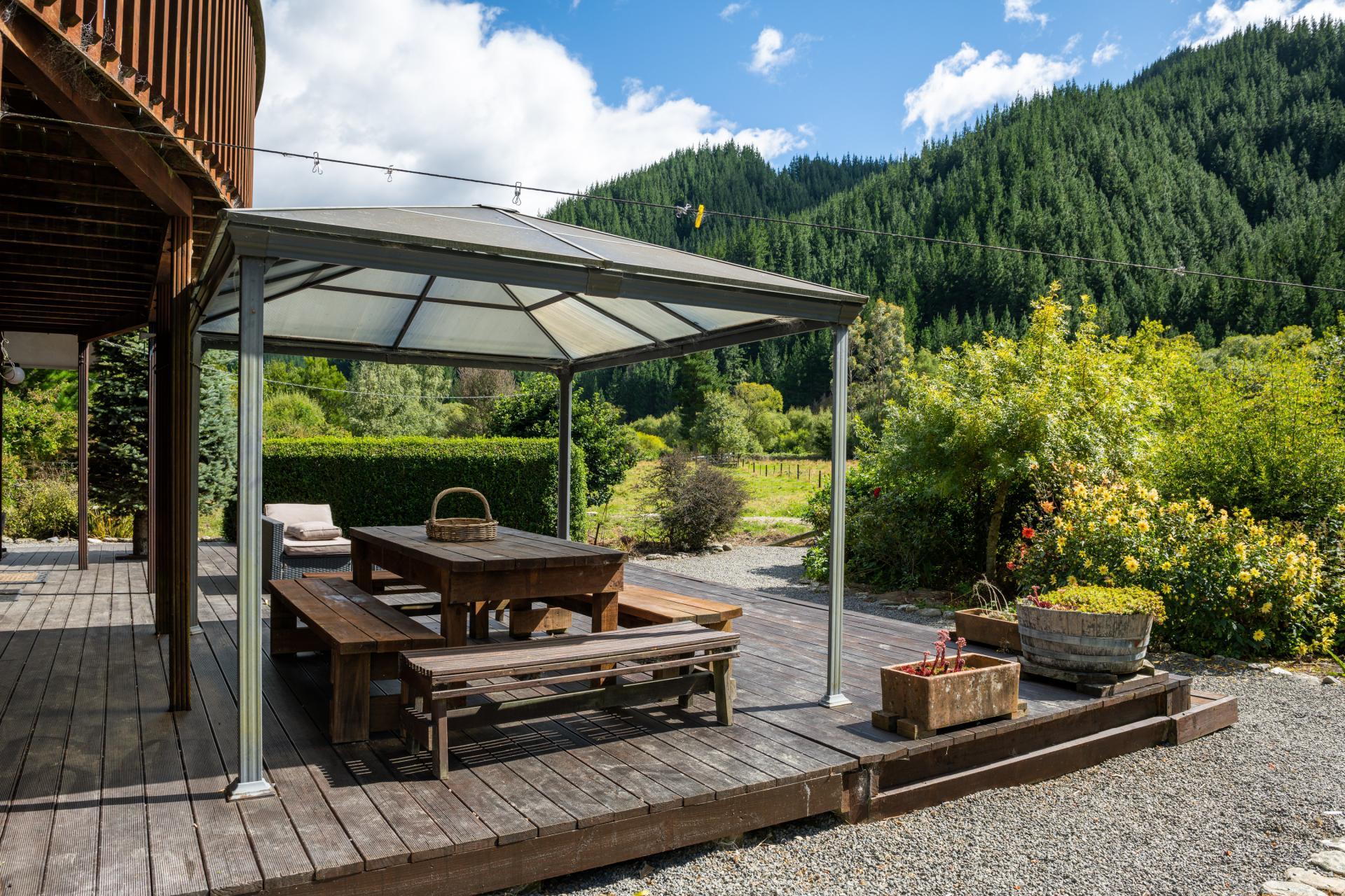 546 Onamalutu Road, Onamalutu