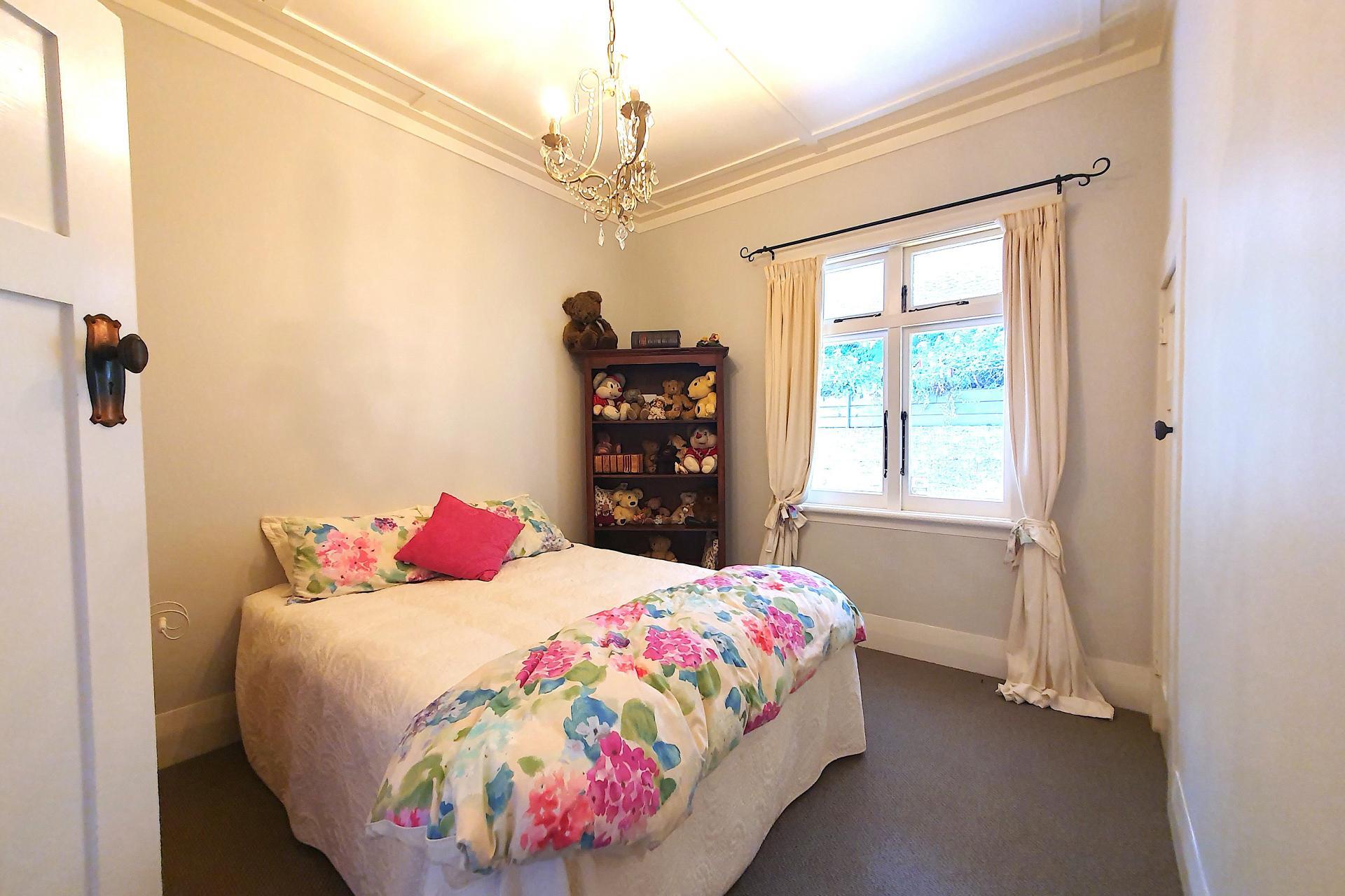 117 Edward Street, Thames