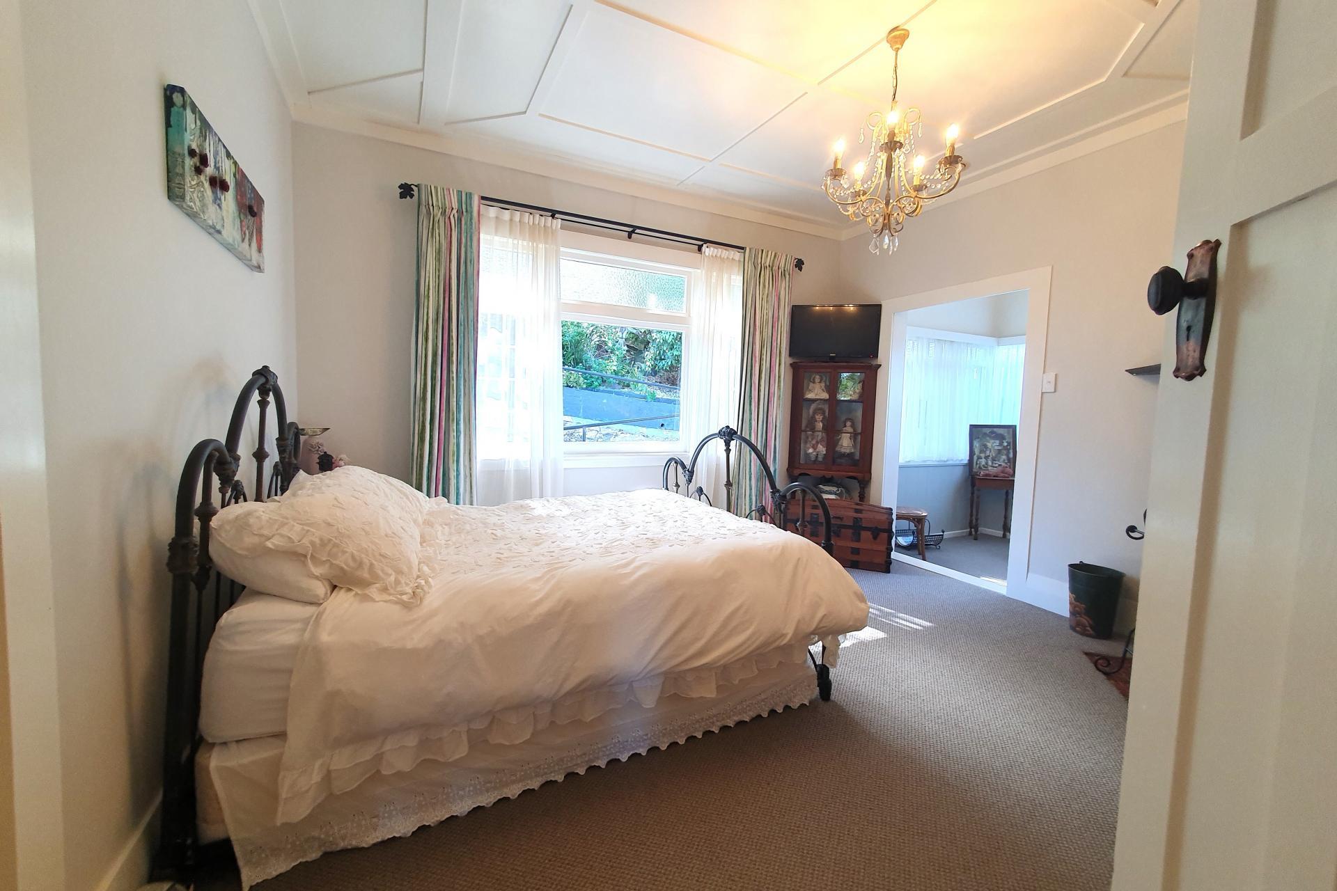 117 Edward Street, Thames