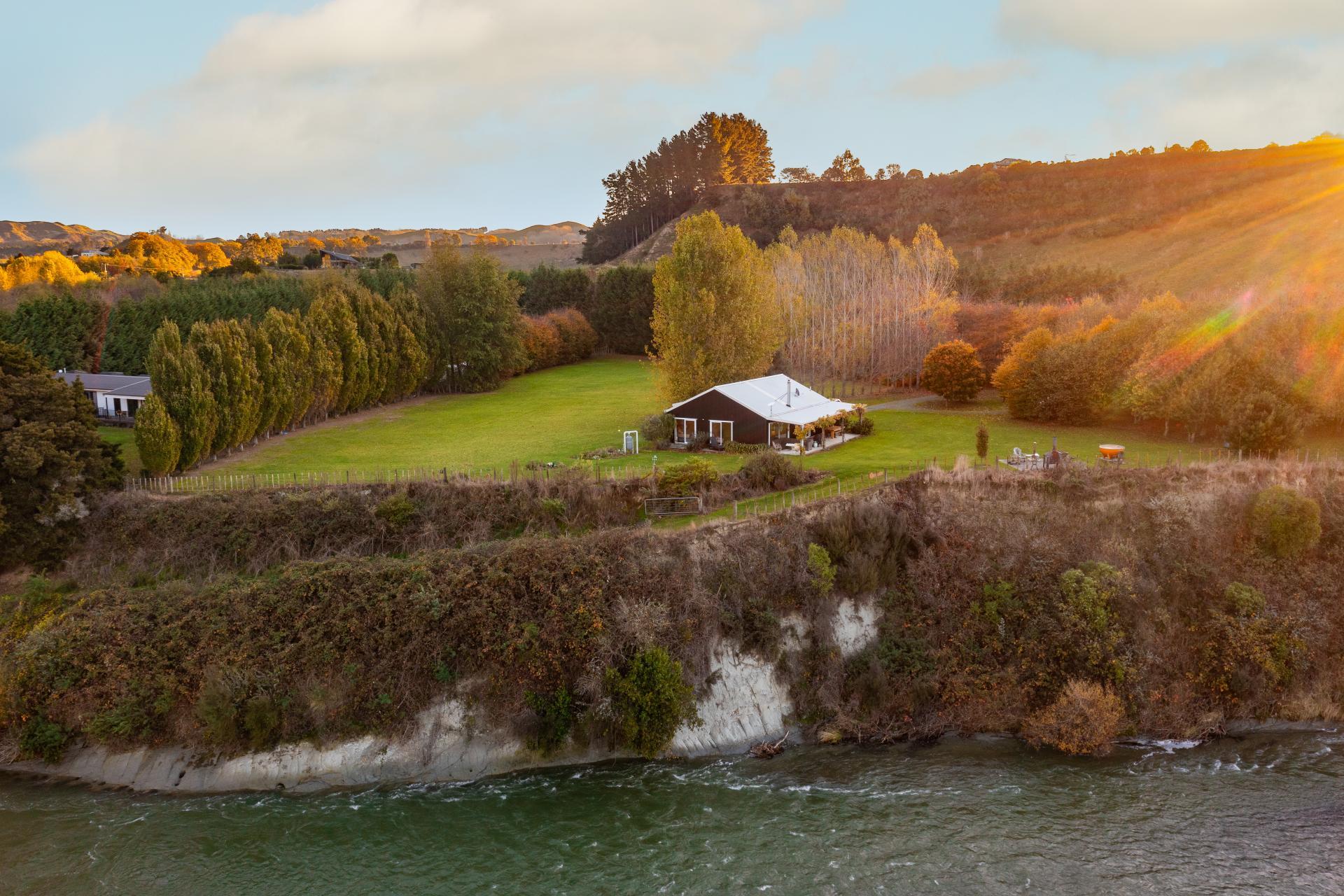 161 E and H Rowes Road, Hunterville