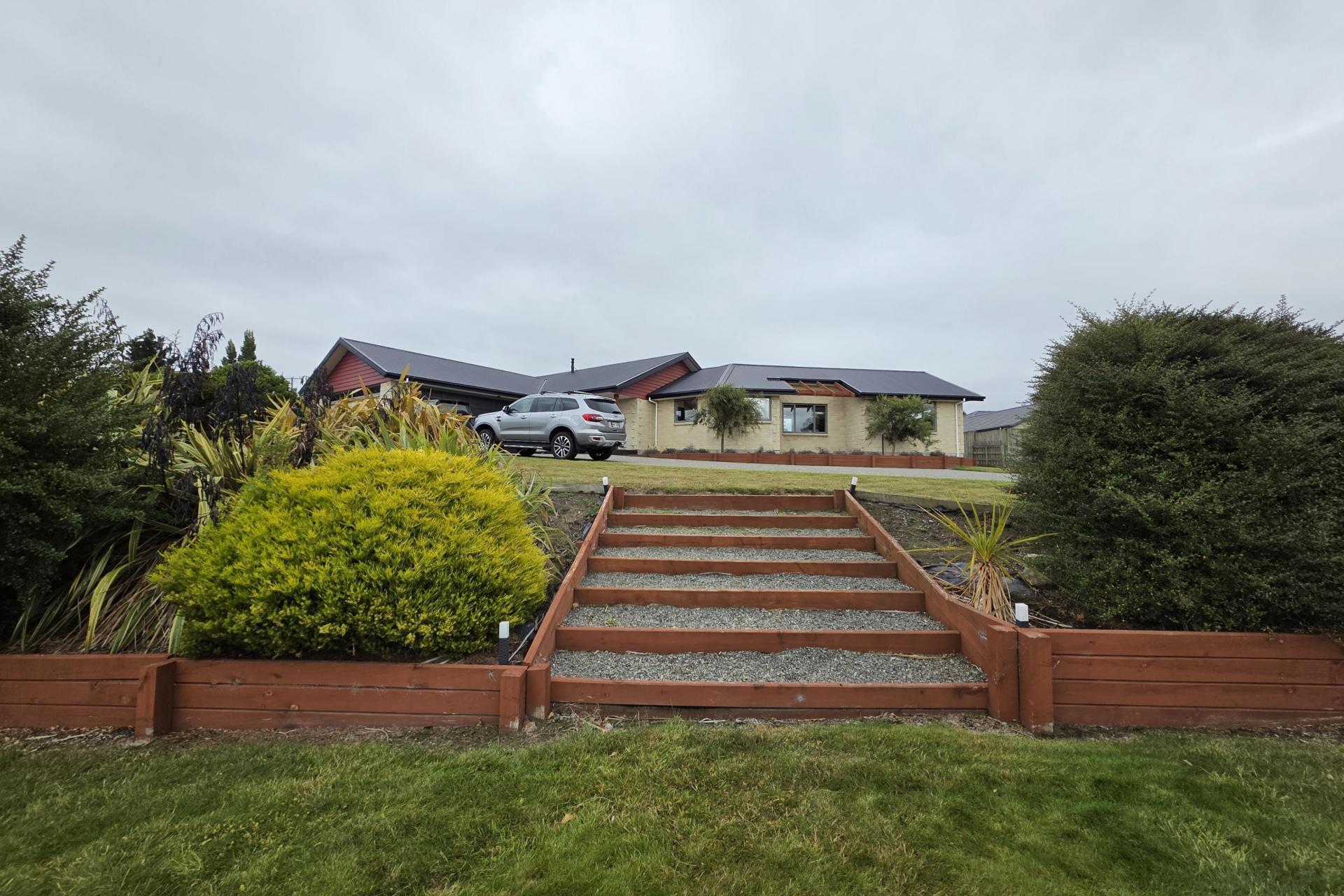 2 Blue Stone Drive, Waiareka Junction