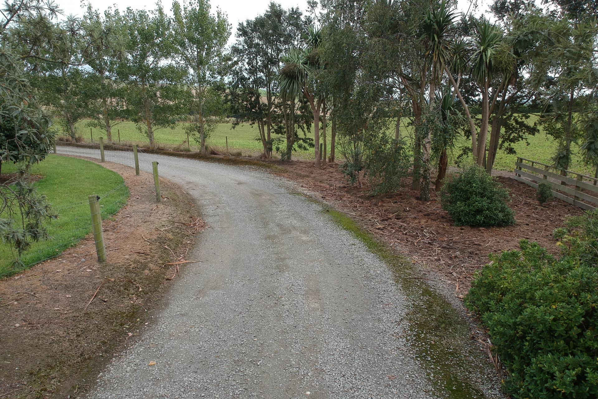 374 Airedale Road, Weston