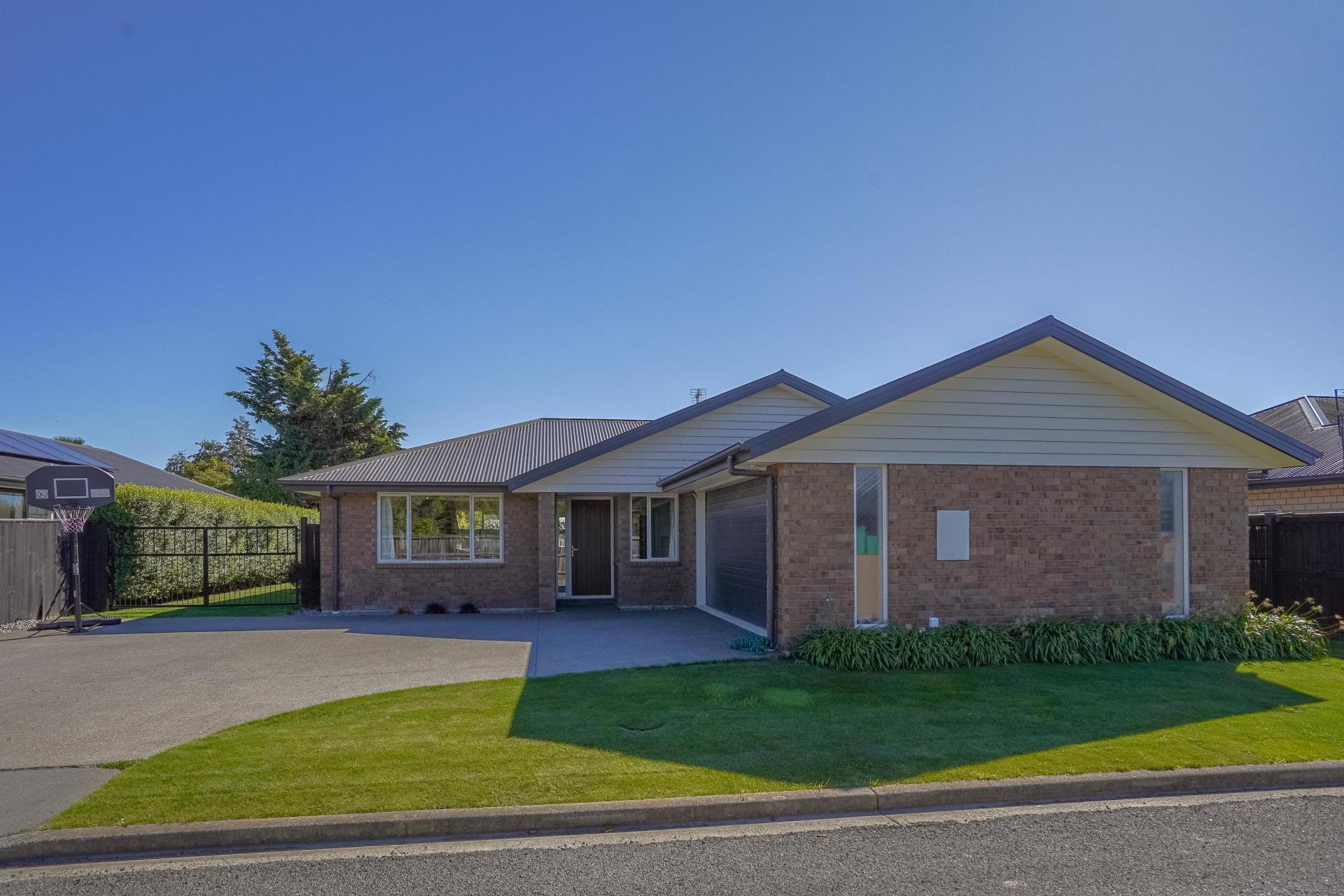 Unit 8, 17 Wineberry Avenue, Amberley