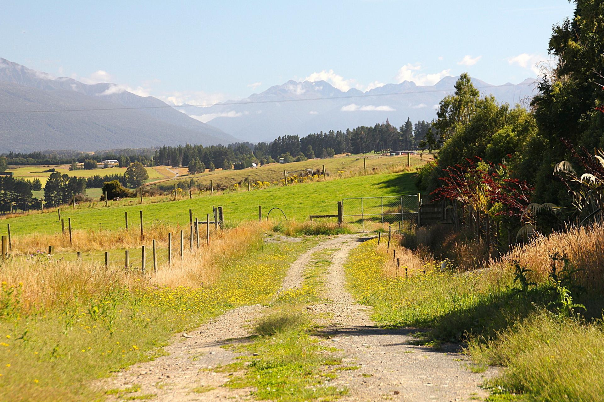 65 Ridgedale Road, Te Anau