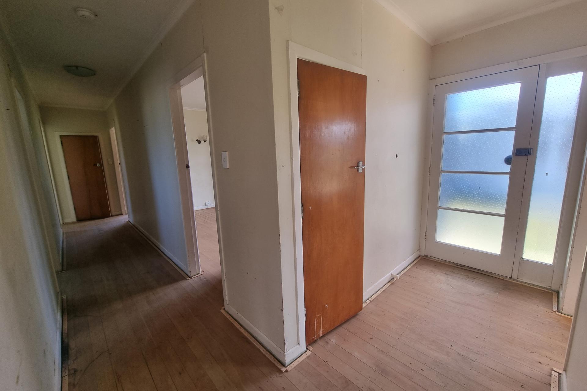 10767A Route 52, Pongaroa