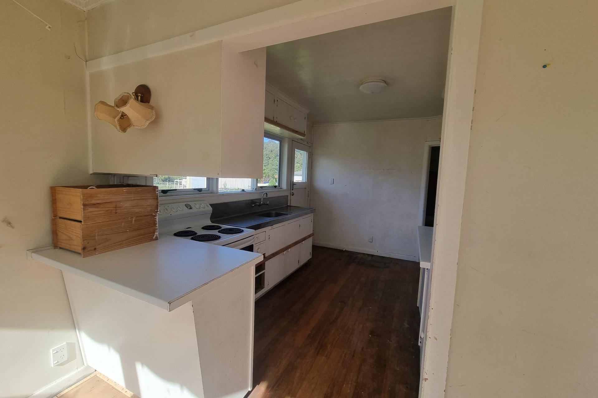 10767A Route 52, Pongaroa