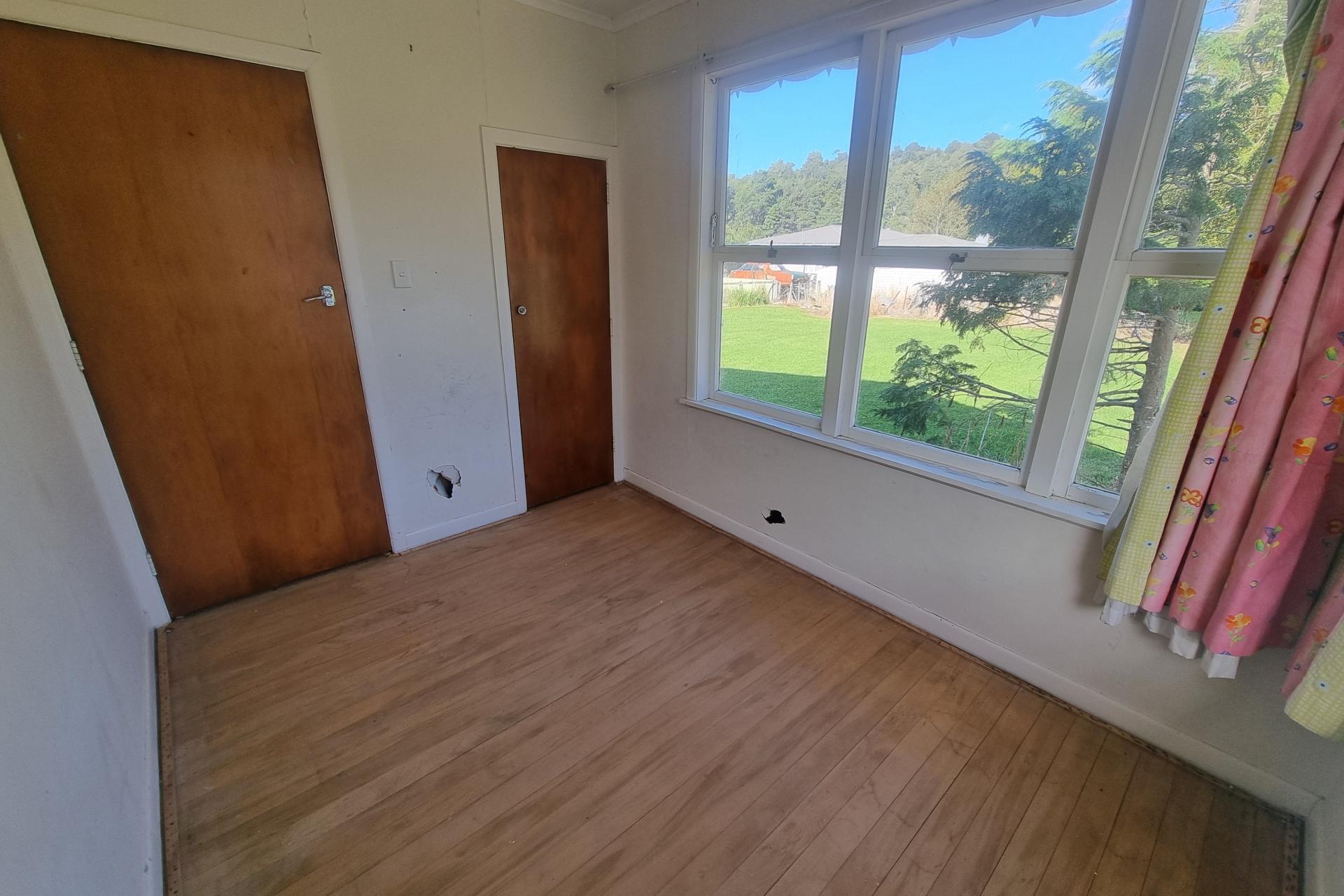 10767A Route 52, Pongaroa