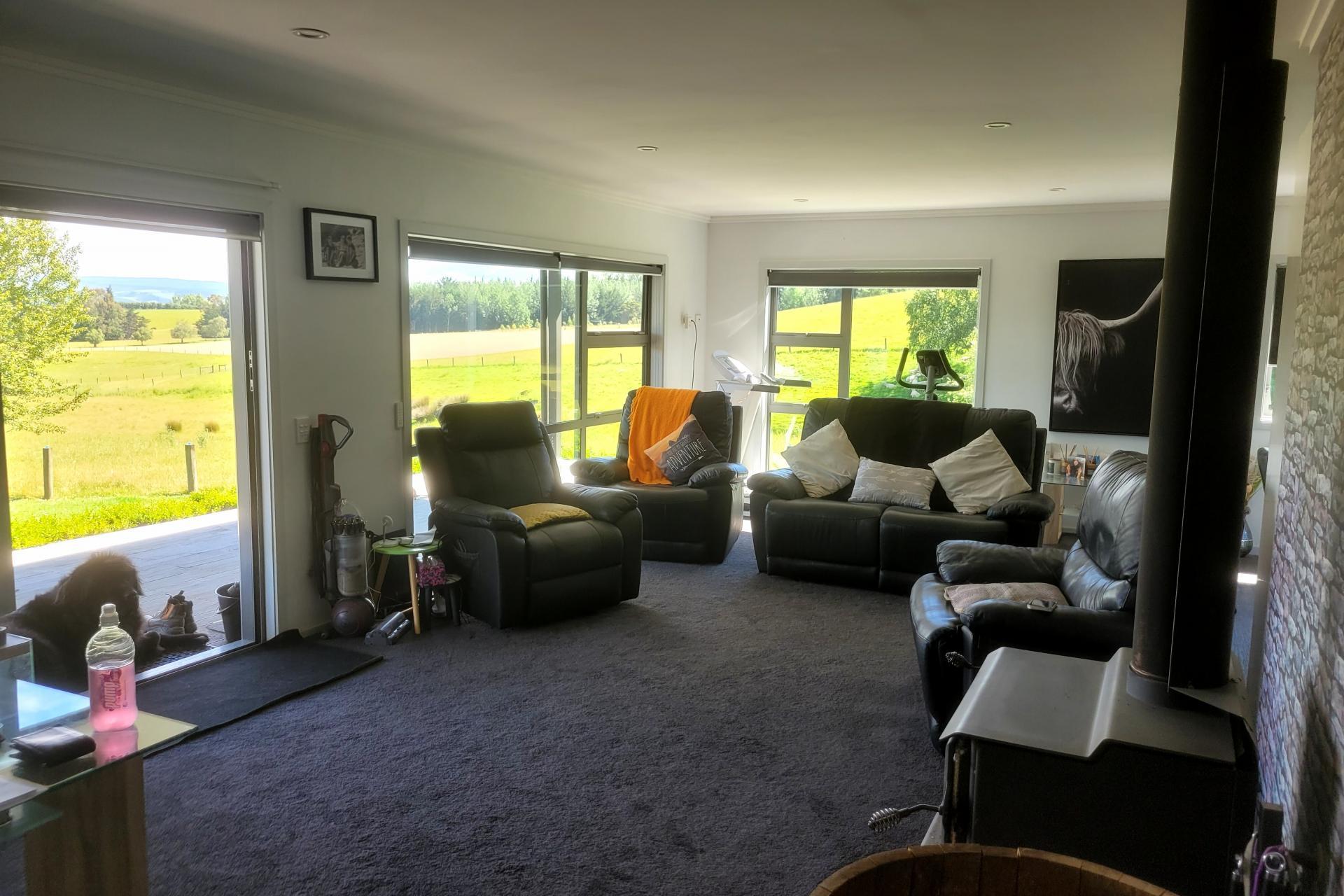 19-21 Cemetery Road, Milton