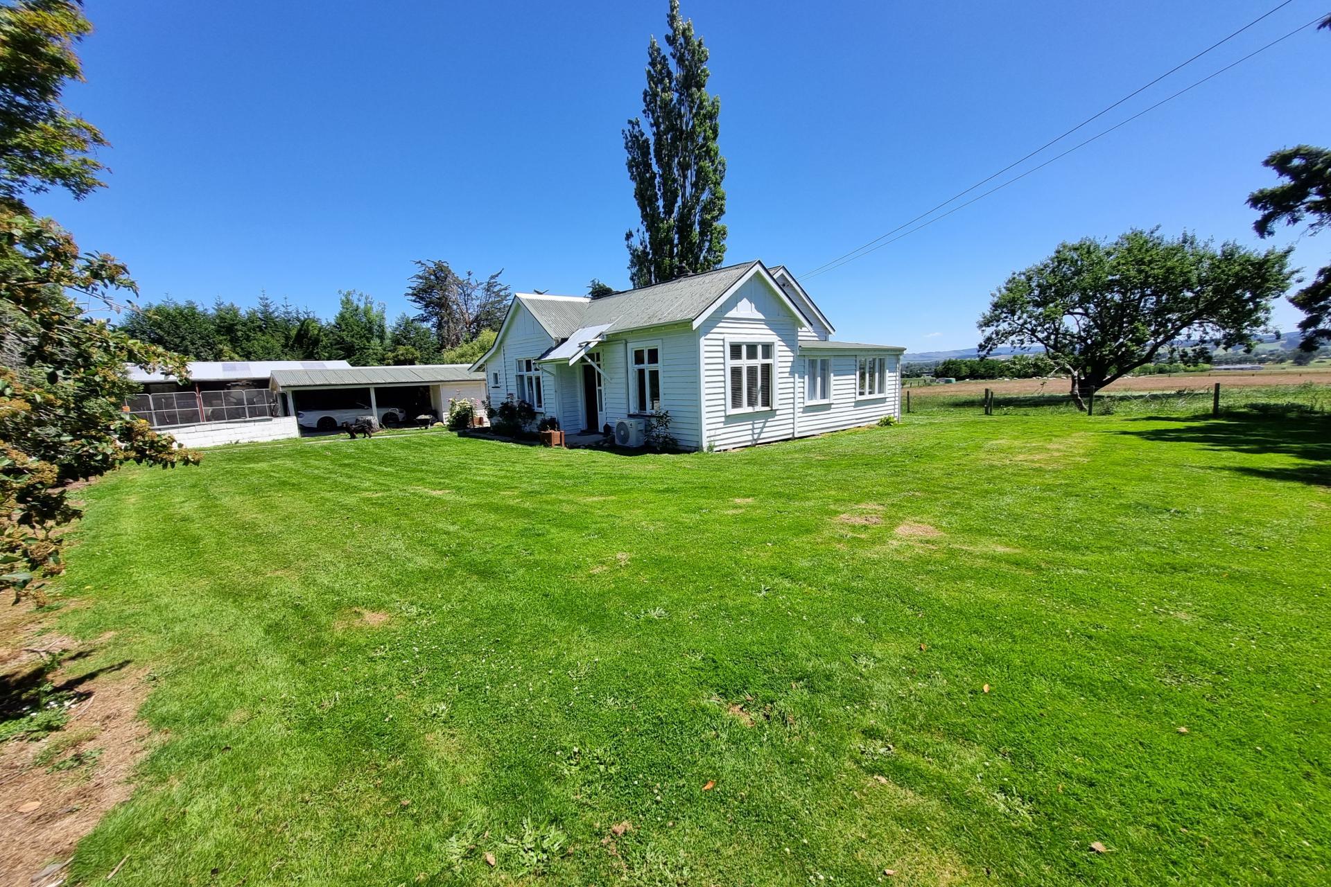 19-21 Cemetery Road, Milton