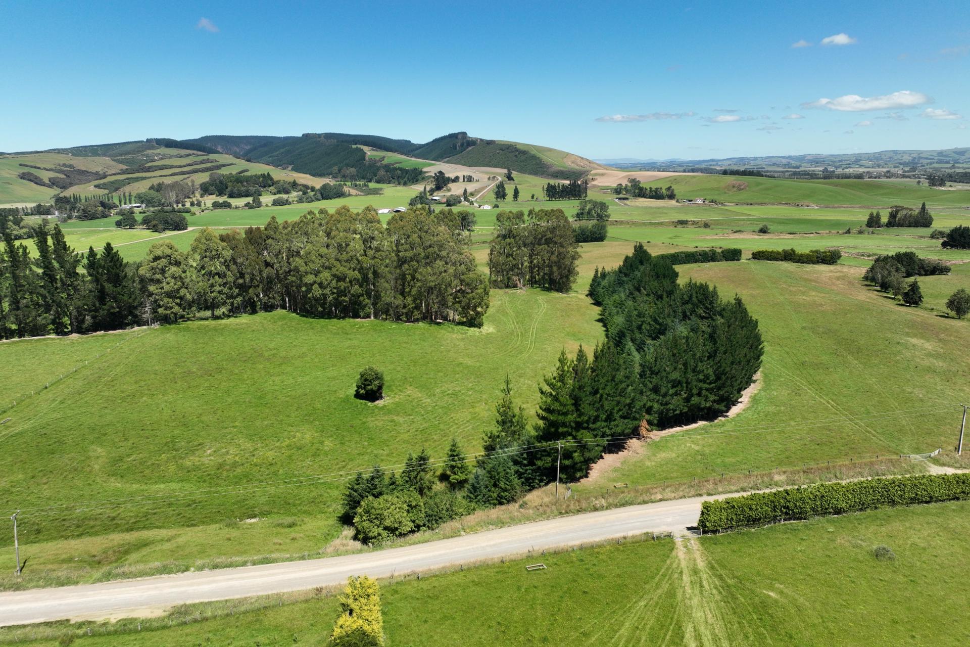 19-21 Cemetery Road, Milton