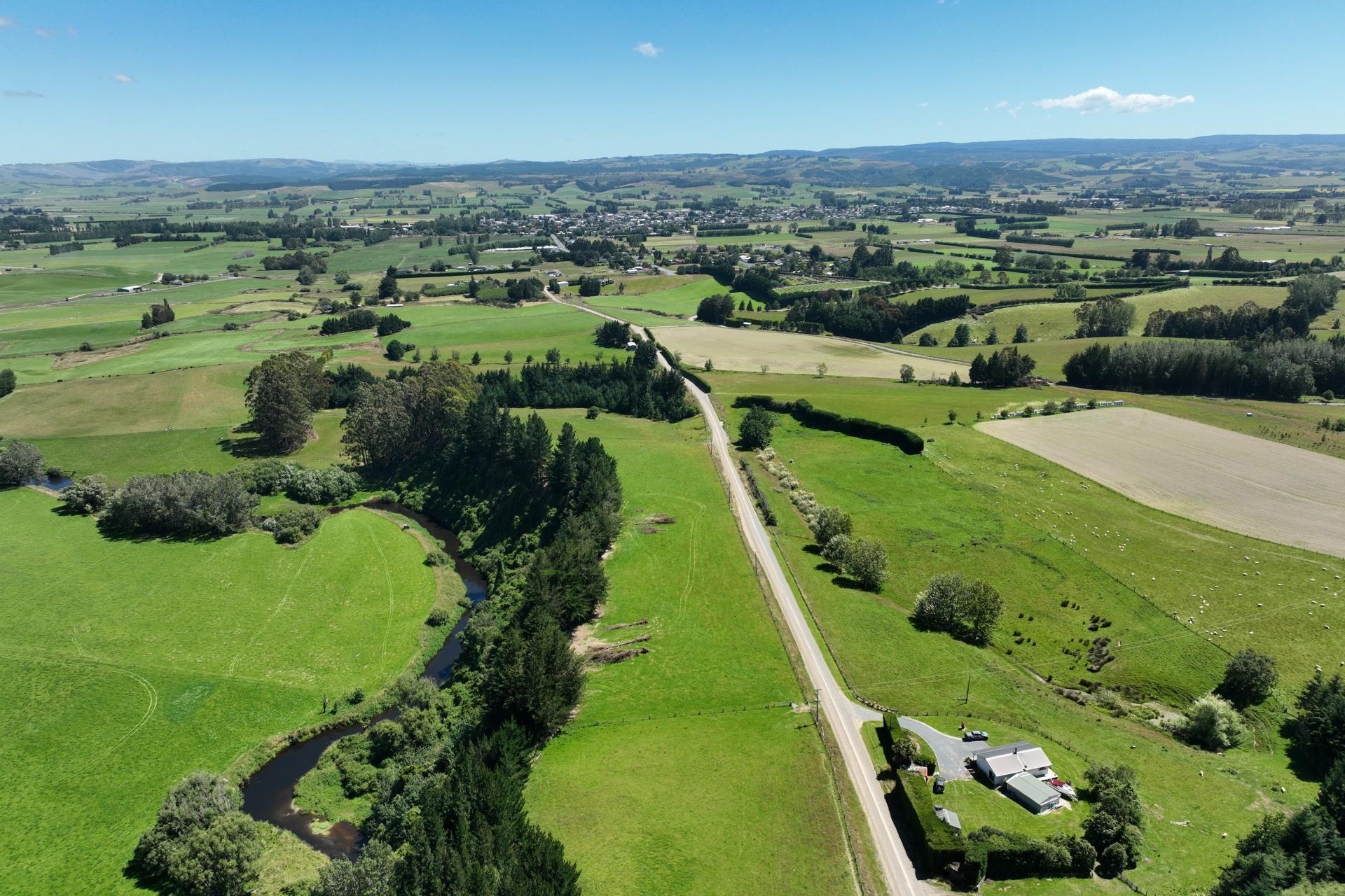 19-21 Cemetery Road, Milton