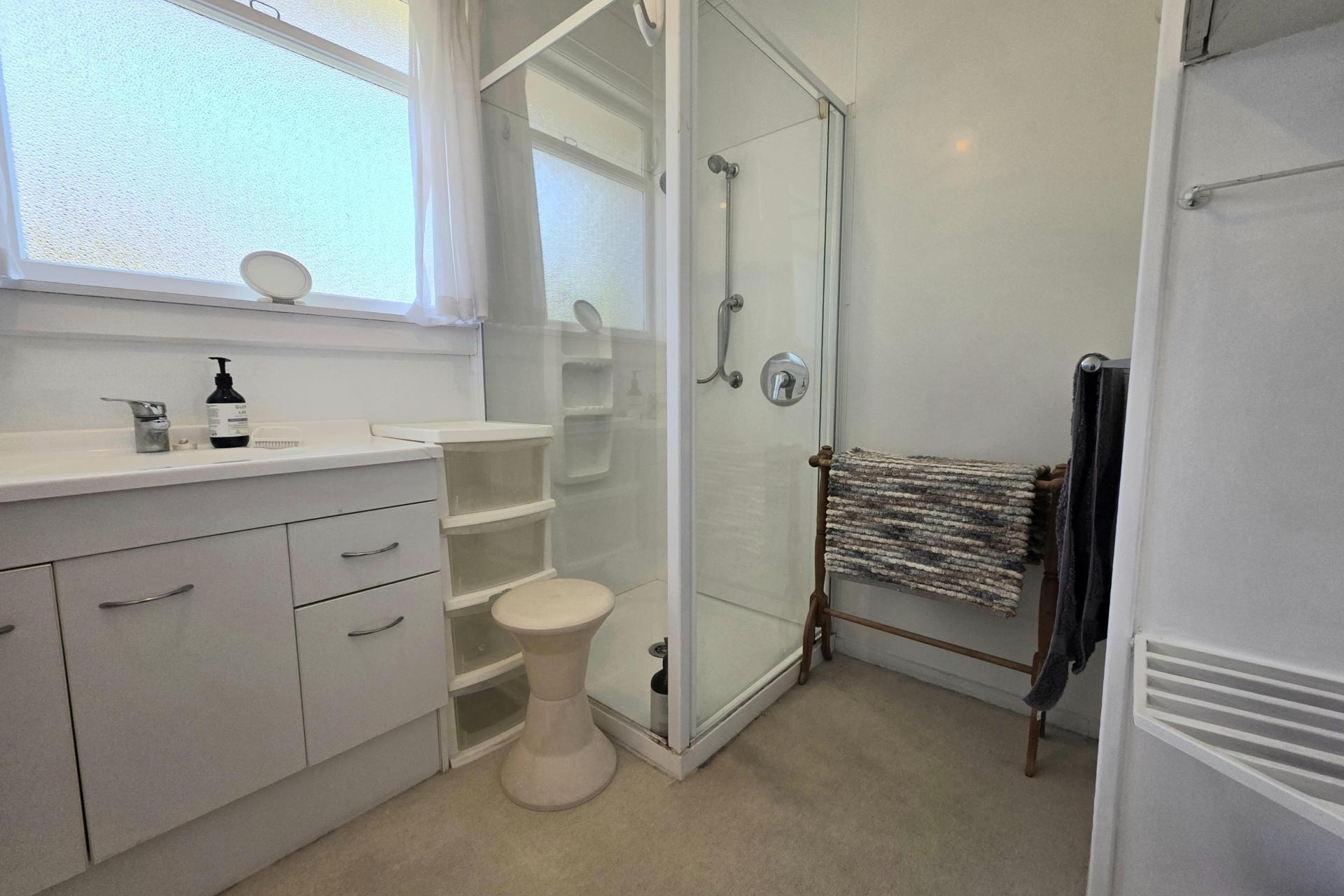 42 Glendale Crescent, Holmes Hill