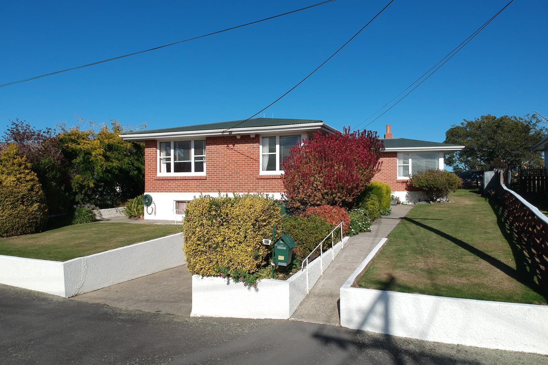 42 Glendale Crescent, Holmes Hill