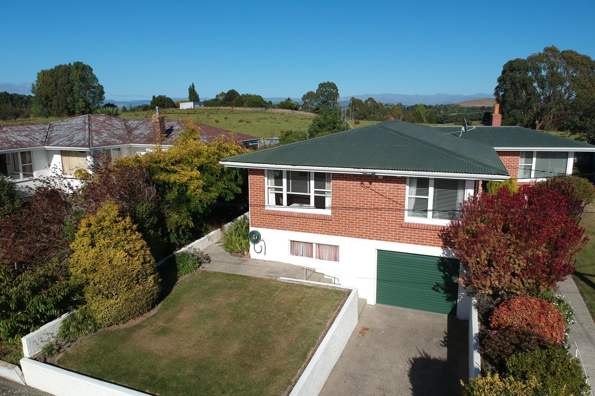 42 Glendale Crescent, Holmes Hill