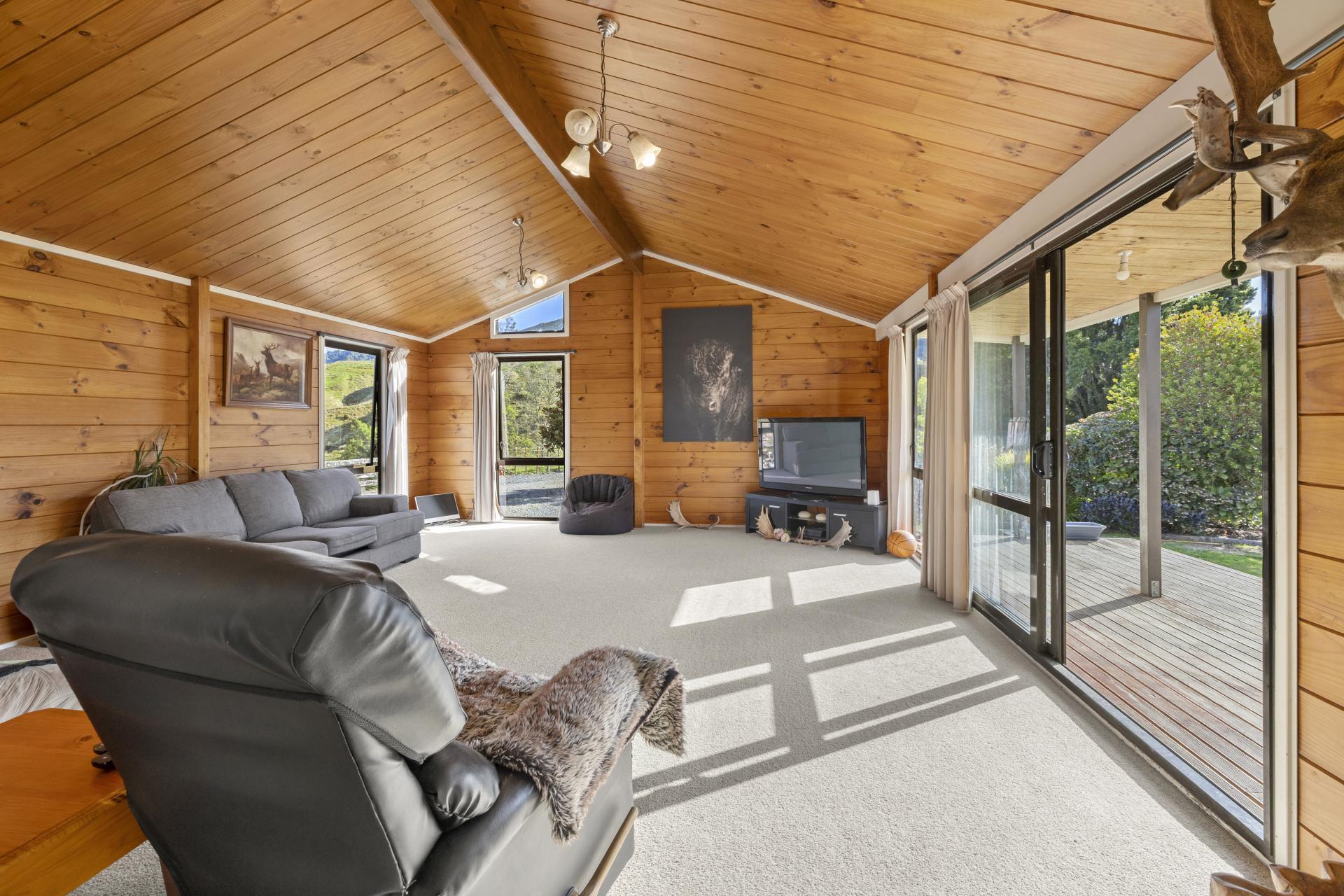 1221 Waitewhena Road, Taumarunui