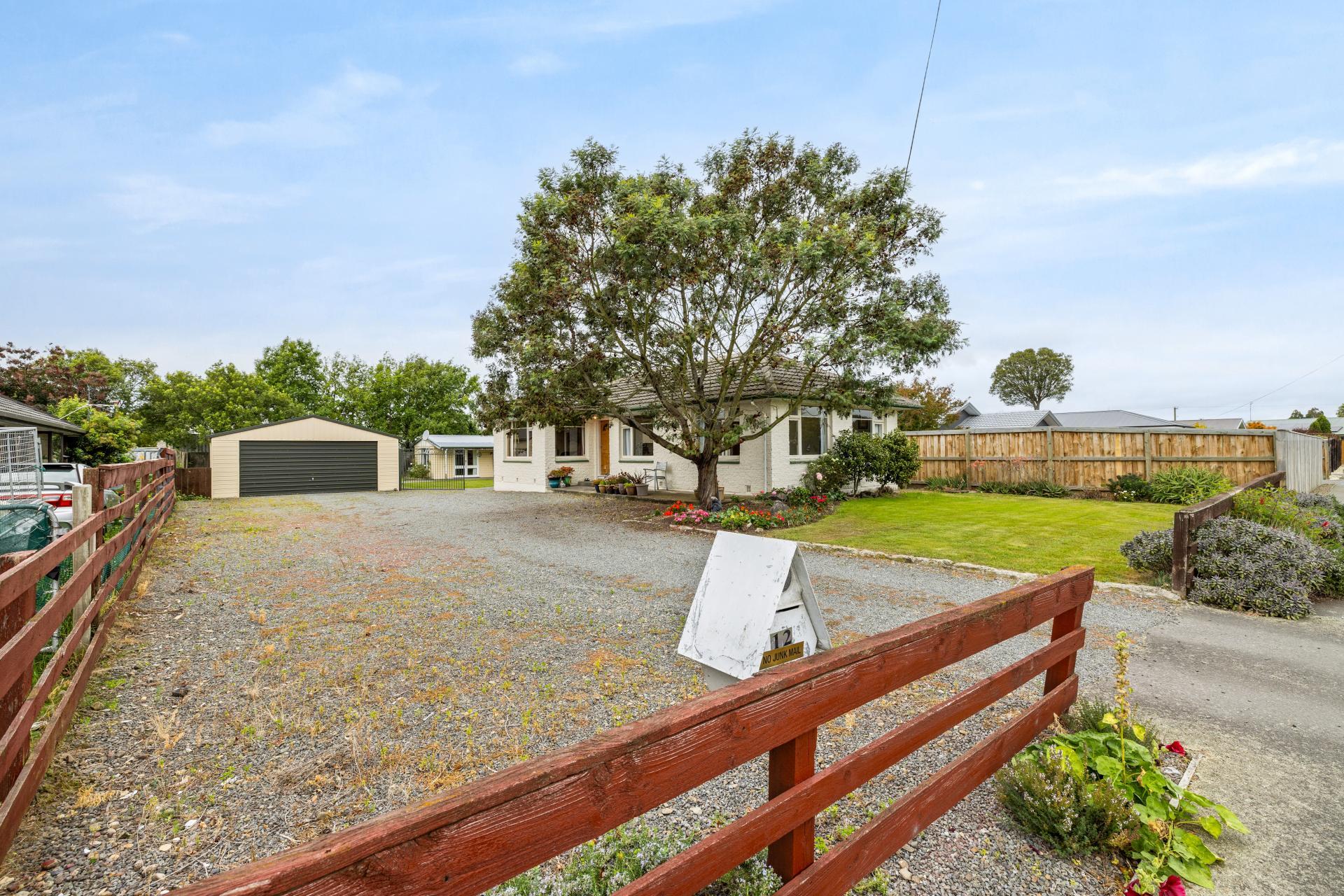 12 Morris Road, Amberley