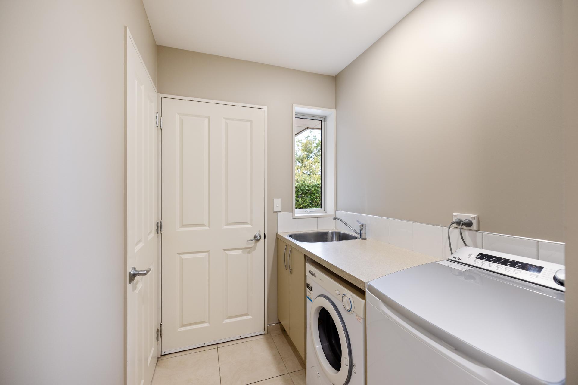 9 John Leith Place, Leithfield