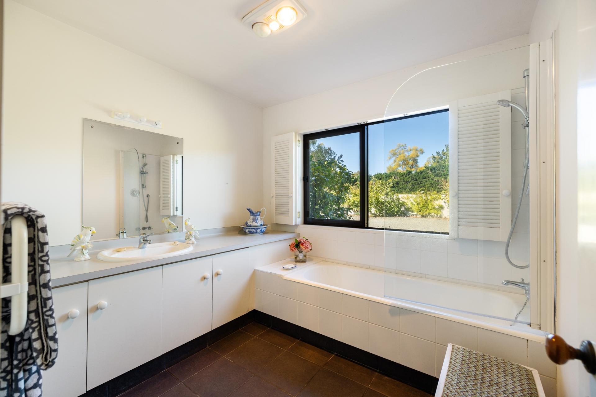 460 Douglas Road, Amberley