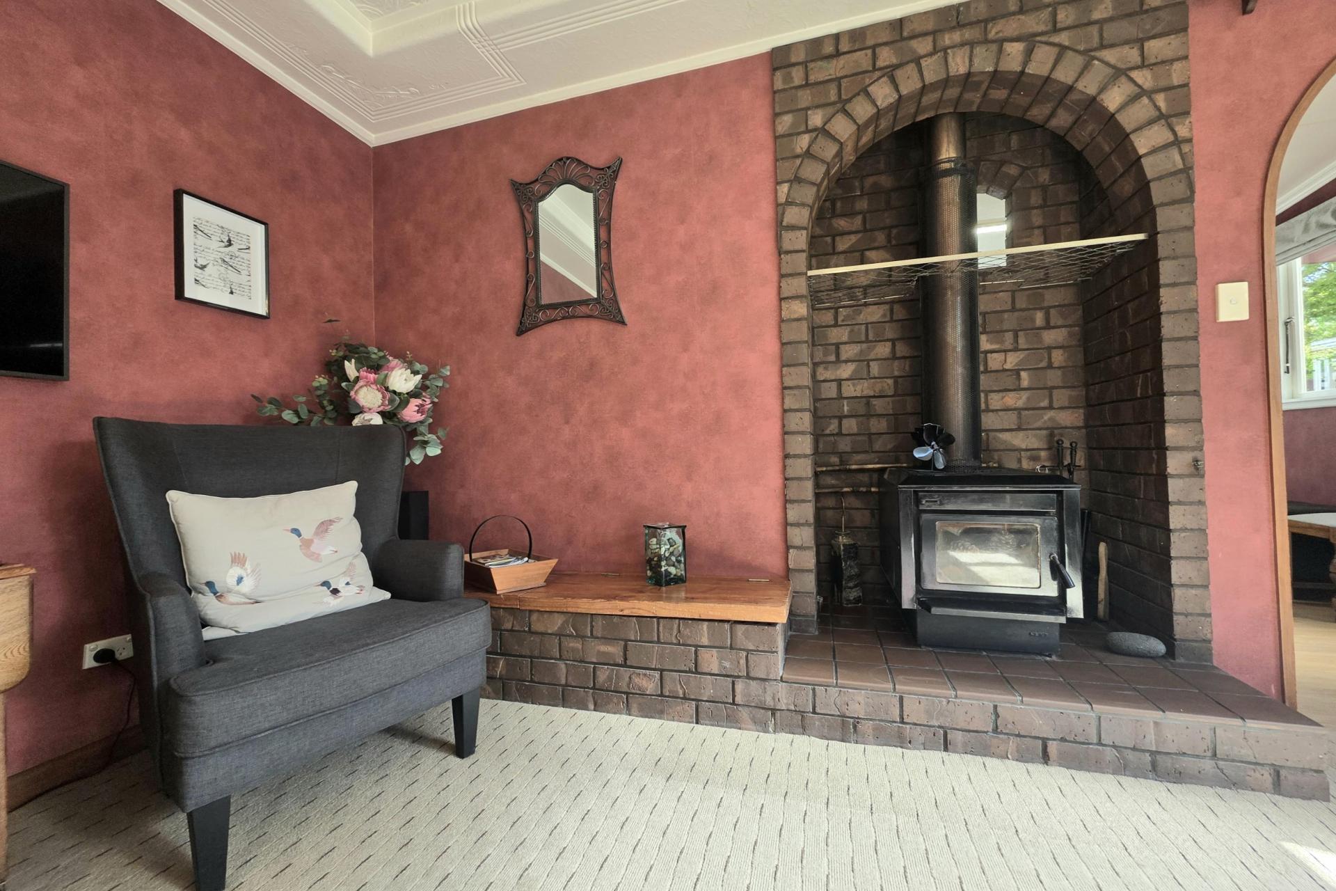 33 Devils Bridge Road, Weston