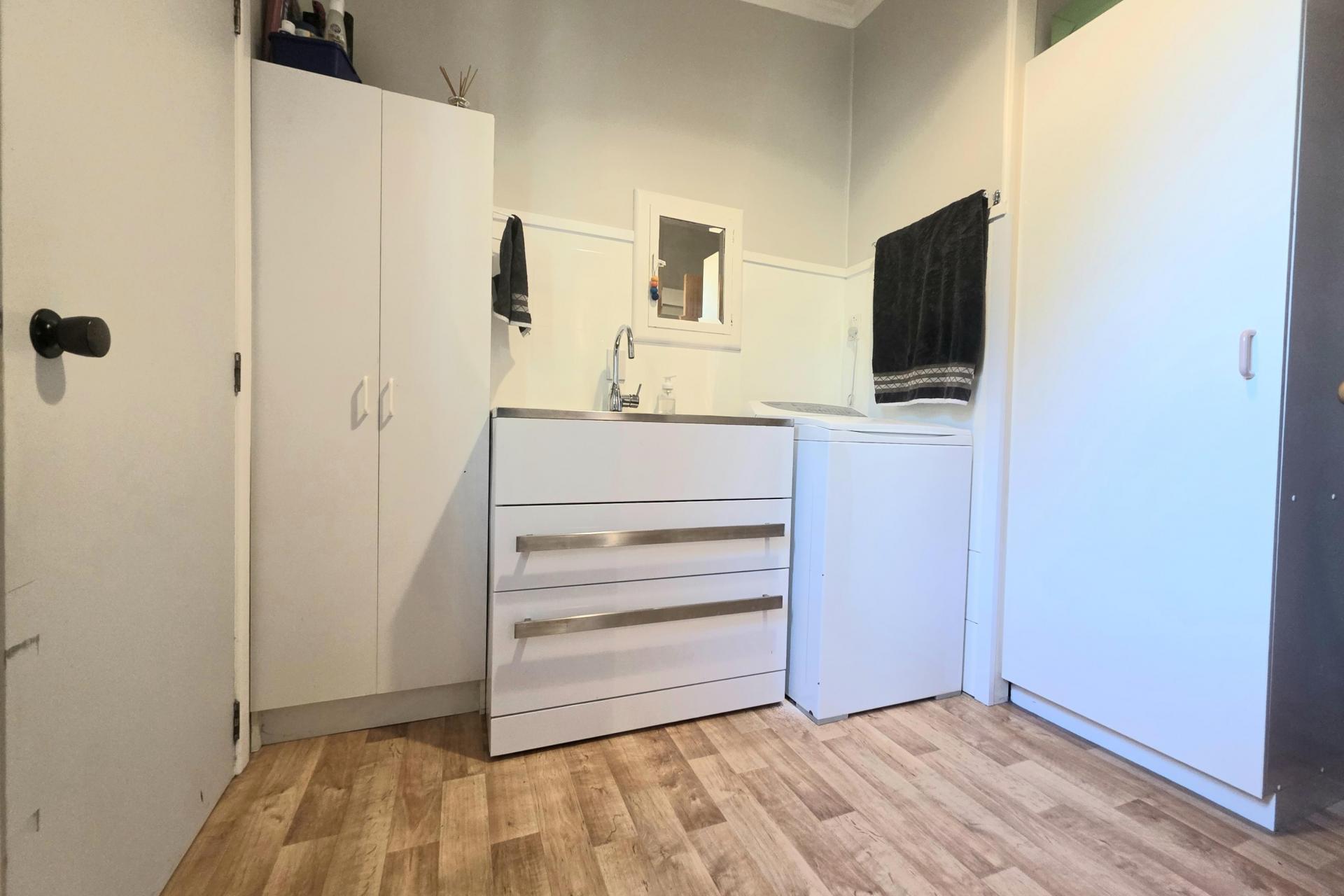 33 Devils Bridge Road, Weston