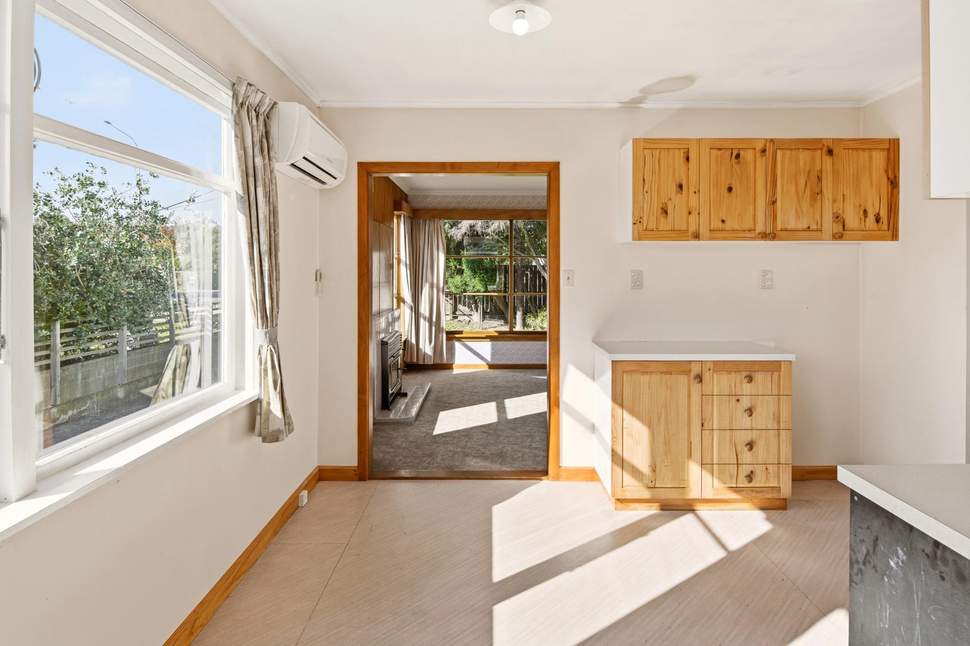 64 New Renwick Road, Burleigh