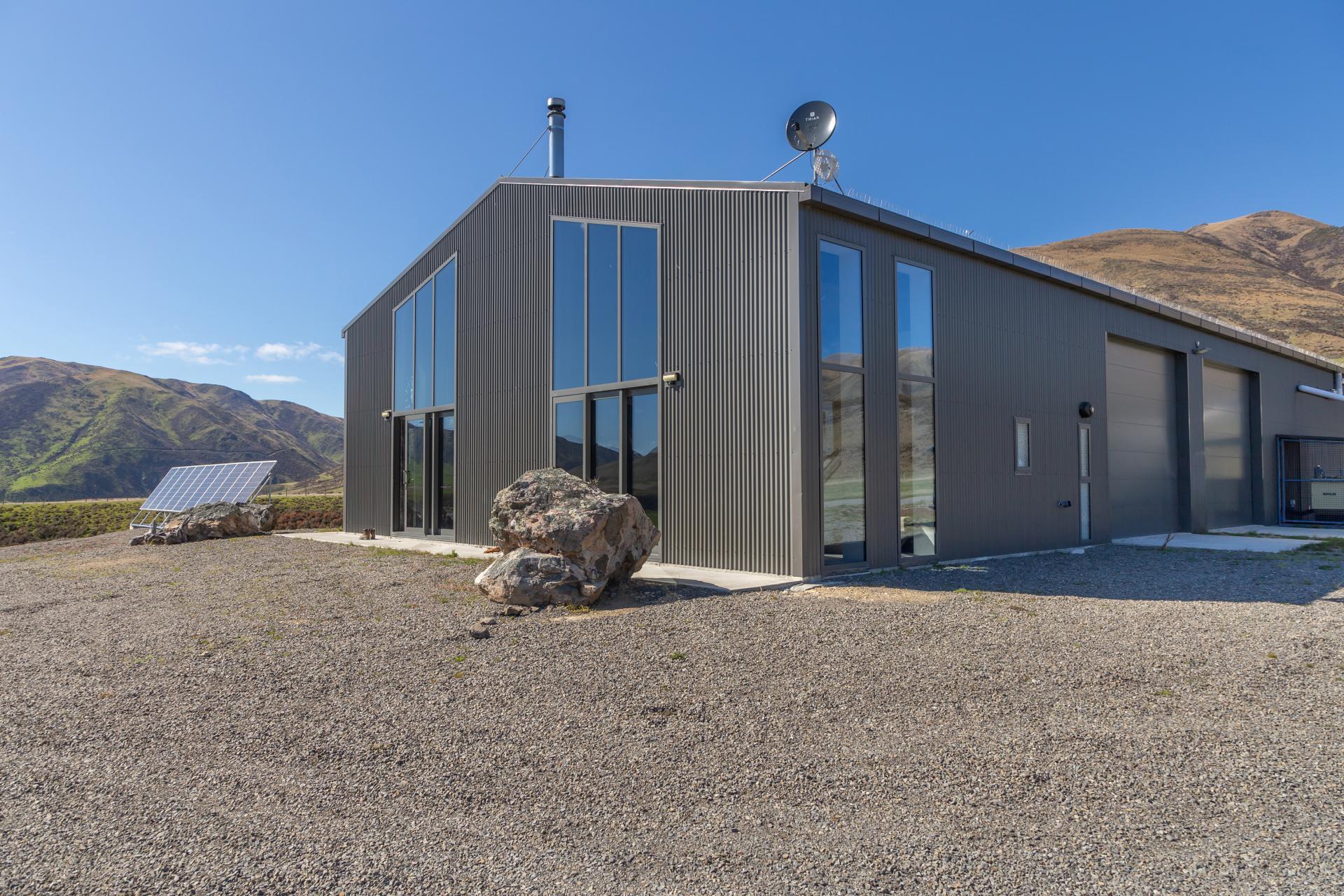 3733 Lees Valley Road, Lees Valley