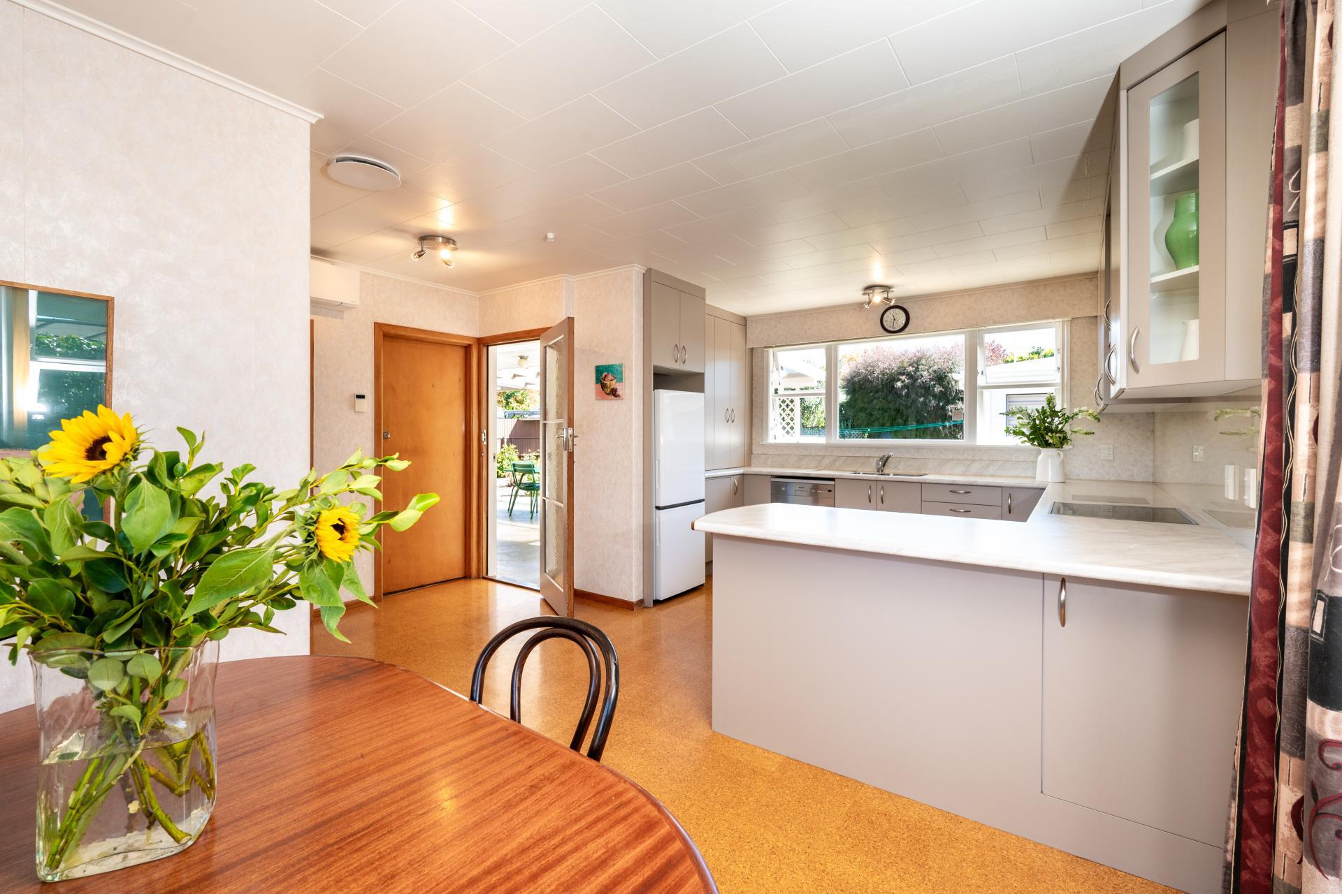 710 Rainbow Avenue, Parkvale